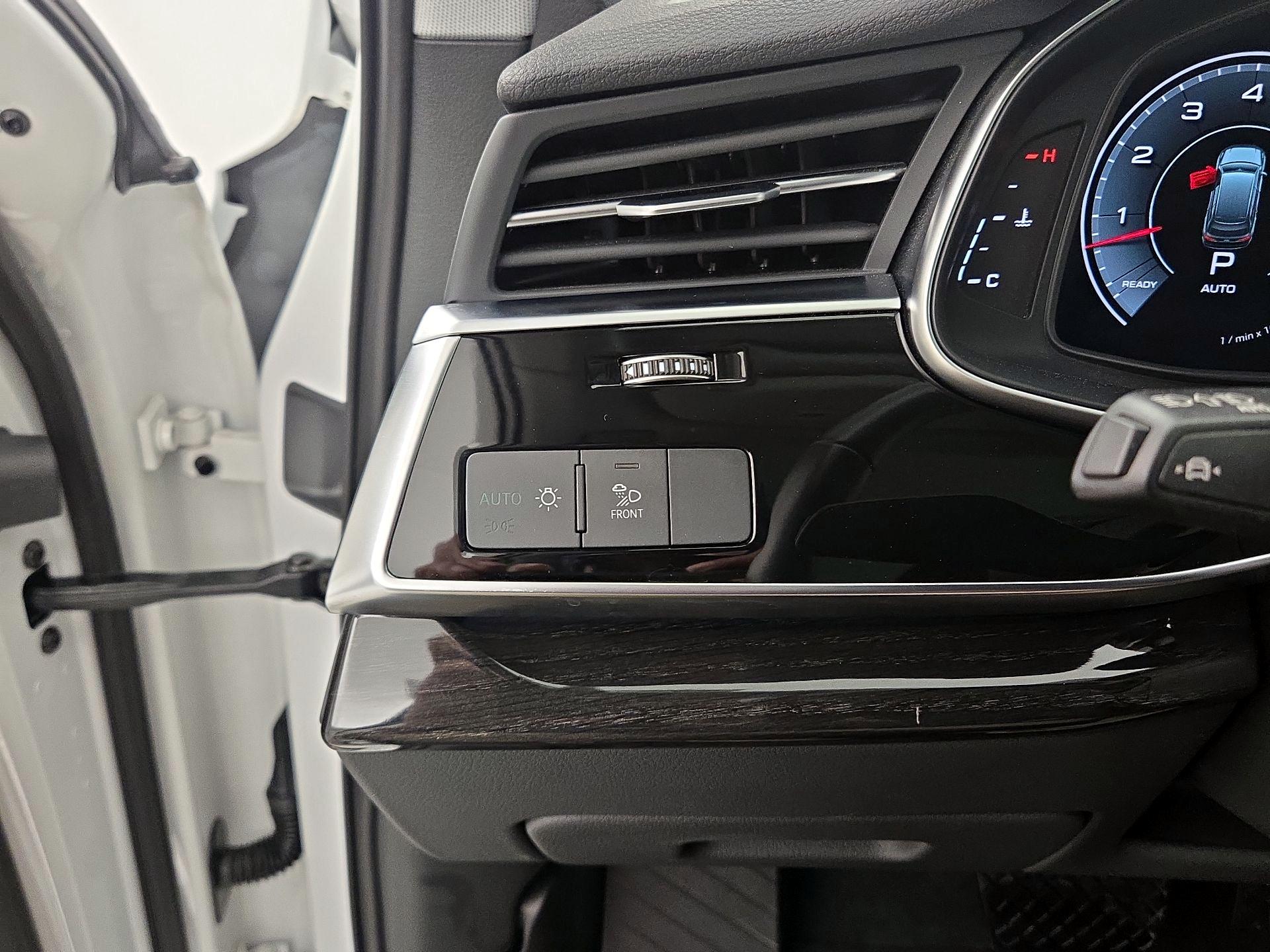 Thumbnail: 2022 Audi Q7 - 13