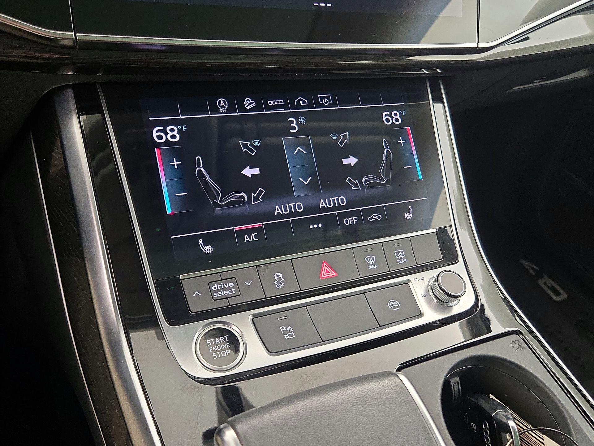 Thumbnail: 2022 Audi Q7 - 17