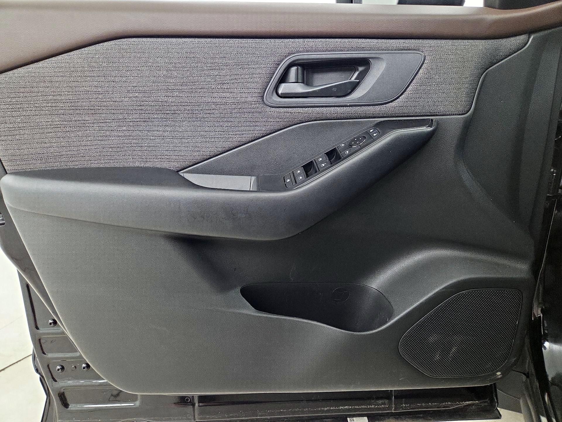 Thumbnail: 2023 Nissan Rogue - 12