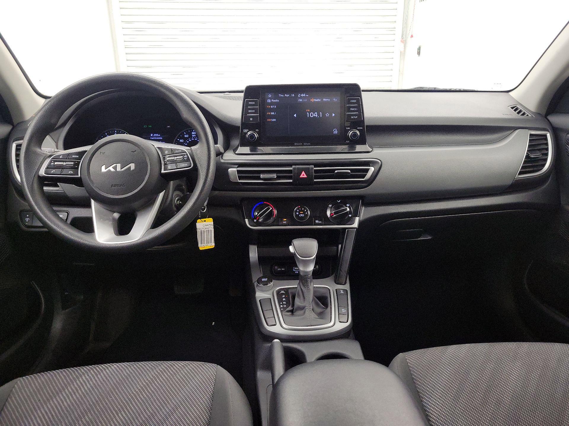 Thumbnail: 2023 Kia Seltos - 9