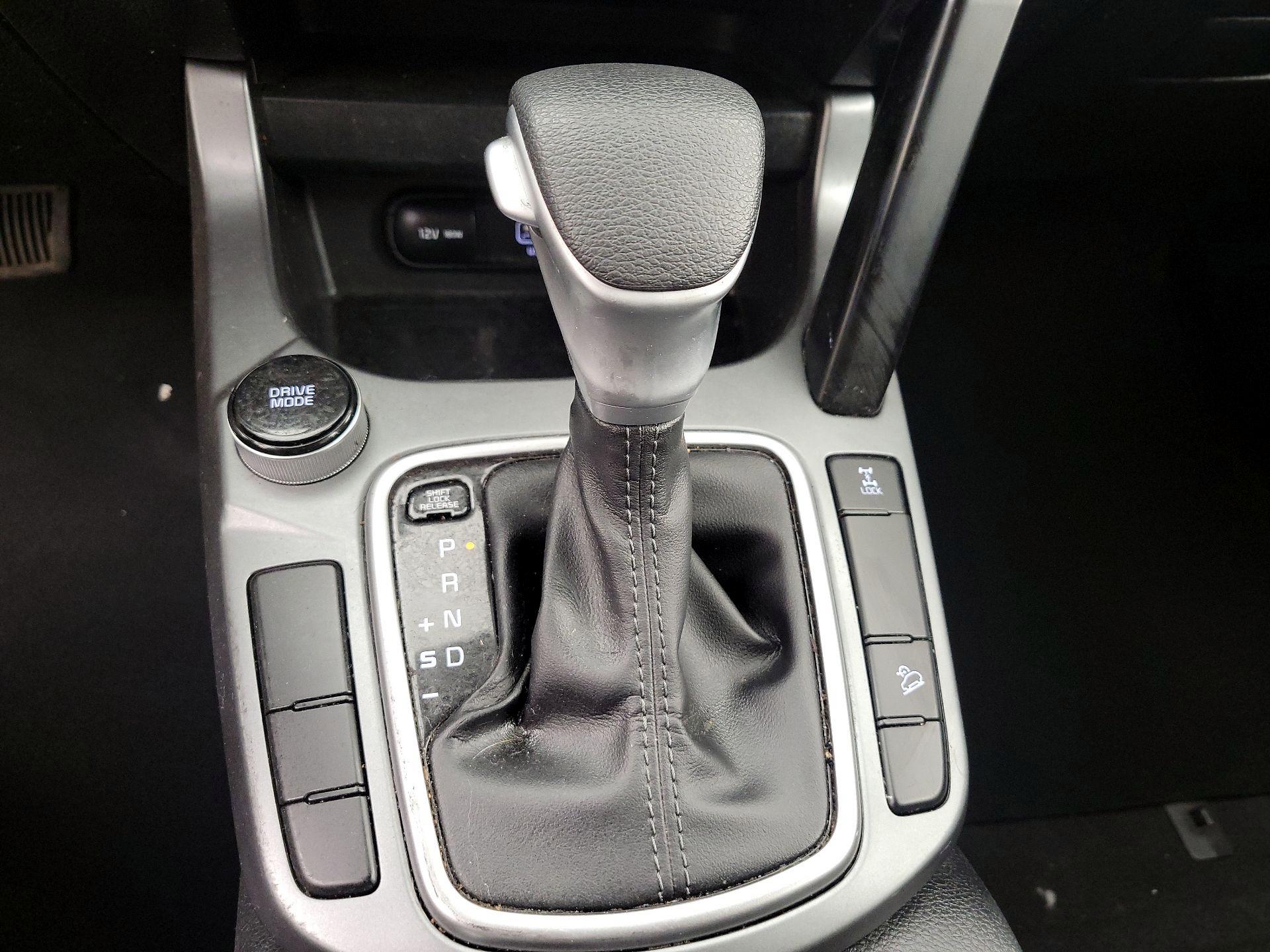 Thumbnail: 2023 Kia Seltos - 17