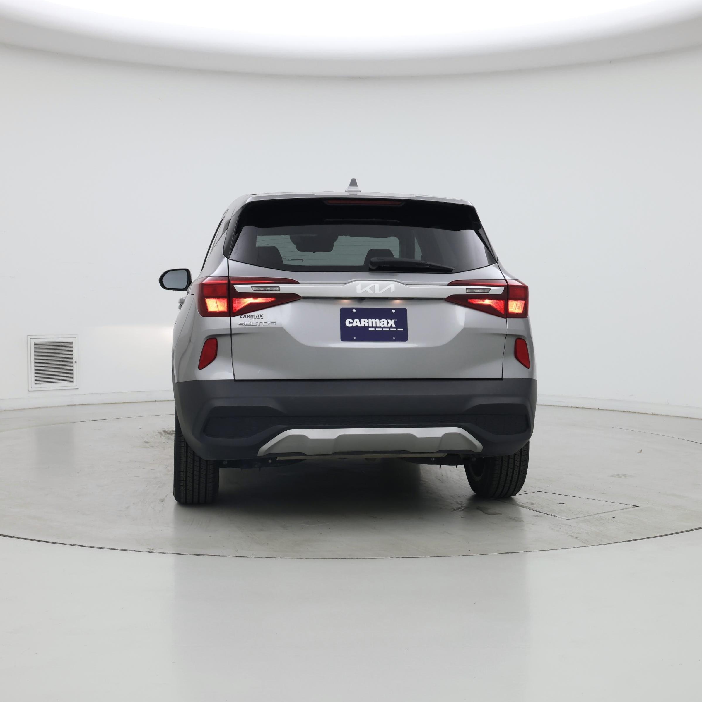 Thumbnail: 2023 Kia Seltos - 6