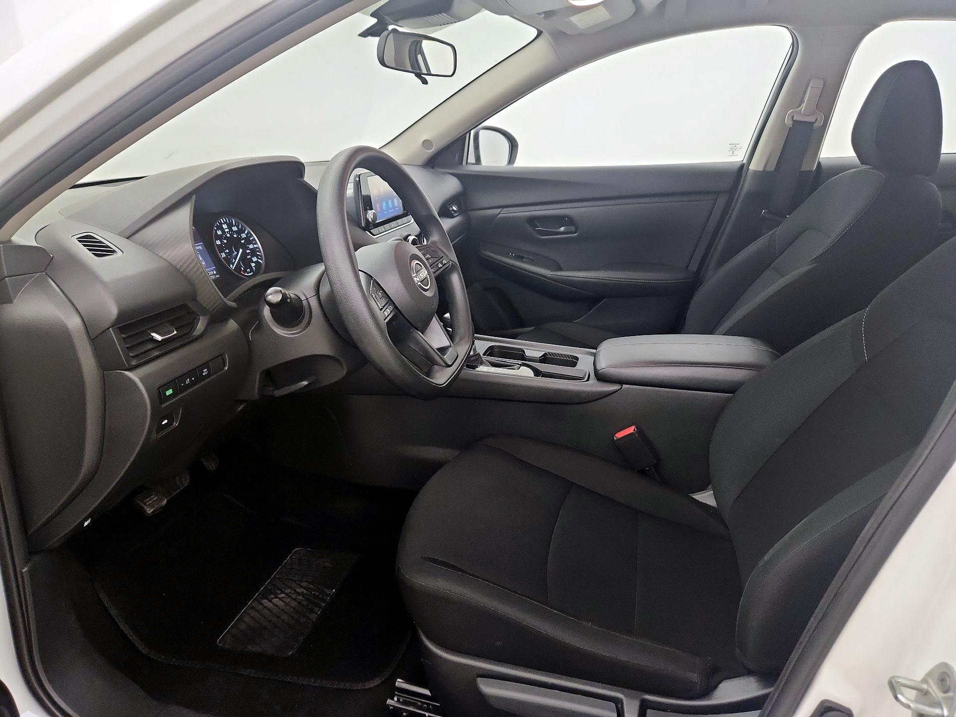 Thumbnail: 2025 Nissan Sentra - 9