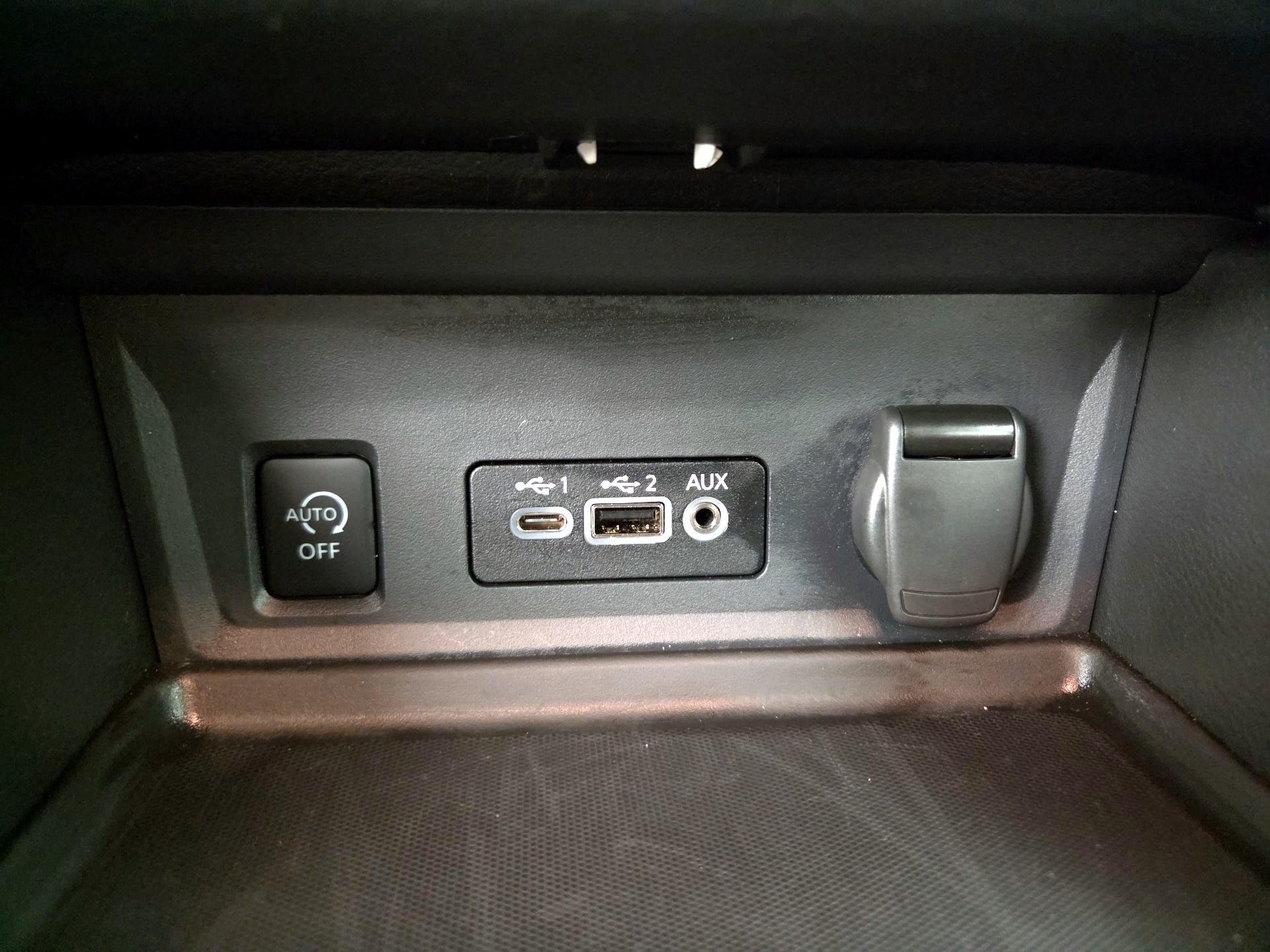 Thumbnail: 2025 Nissan Sentra - 18