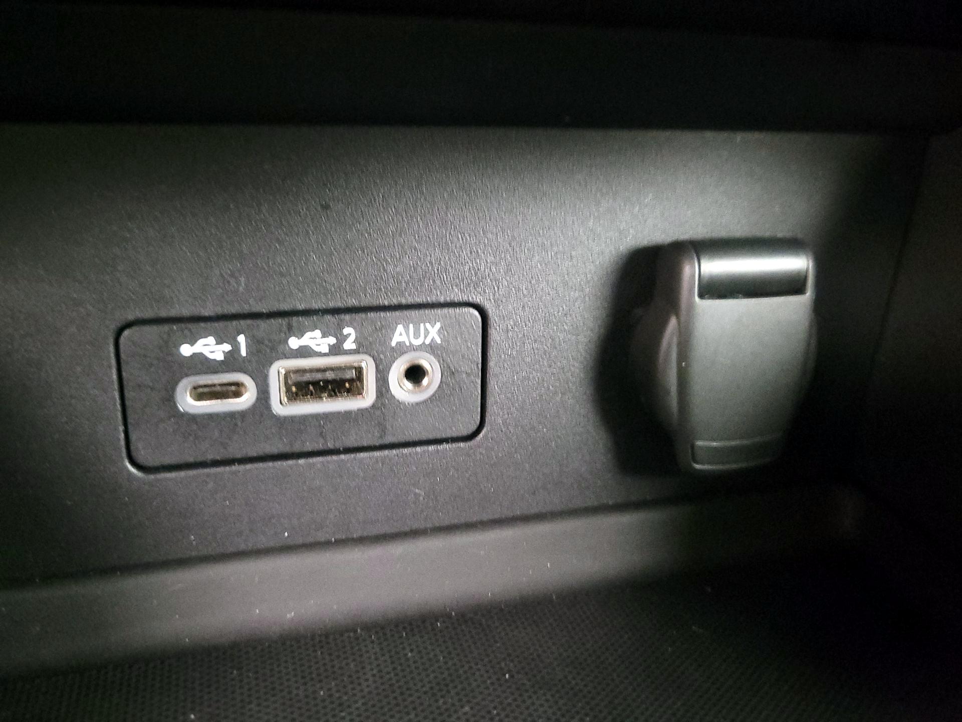 Thumbnail: 2023 Nissan Sentra - 18