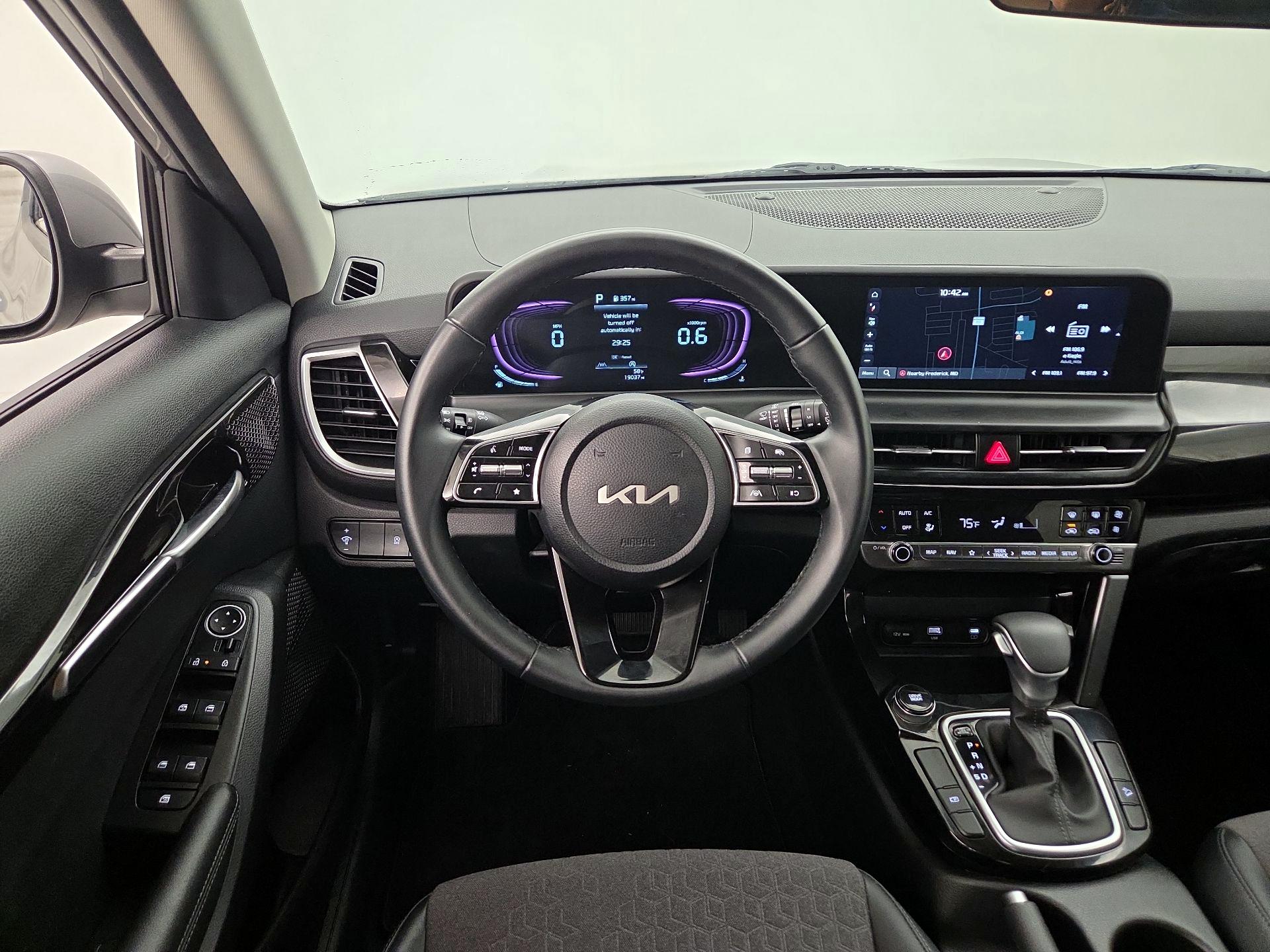 Thumbnail: 2025 Kia Seltos - 10