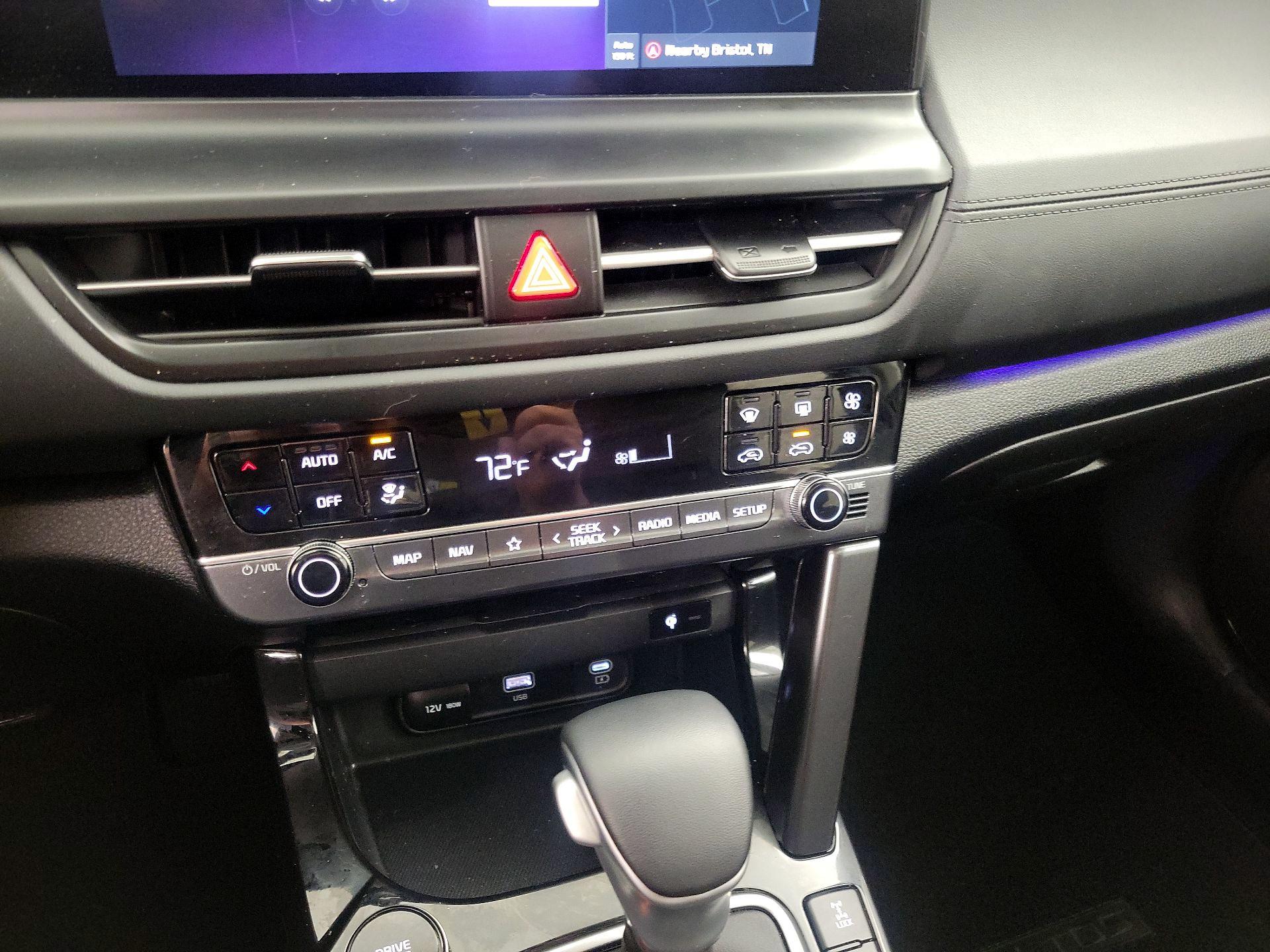 Thumbnail: 2024 Kia Seltos - 17