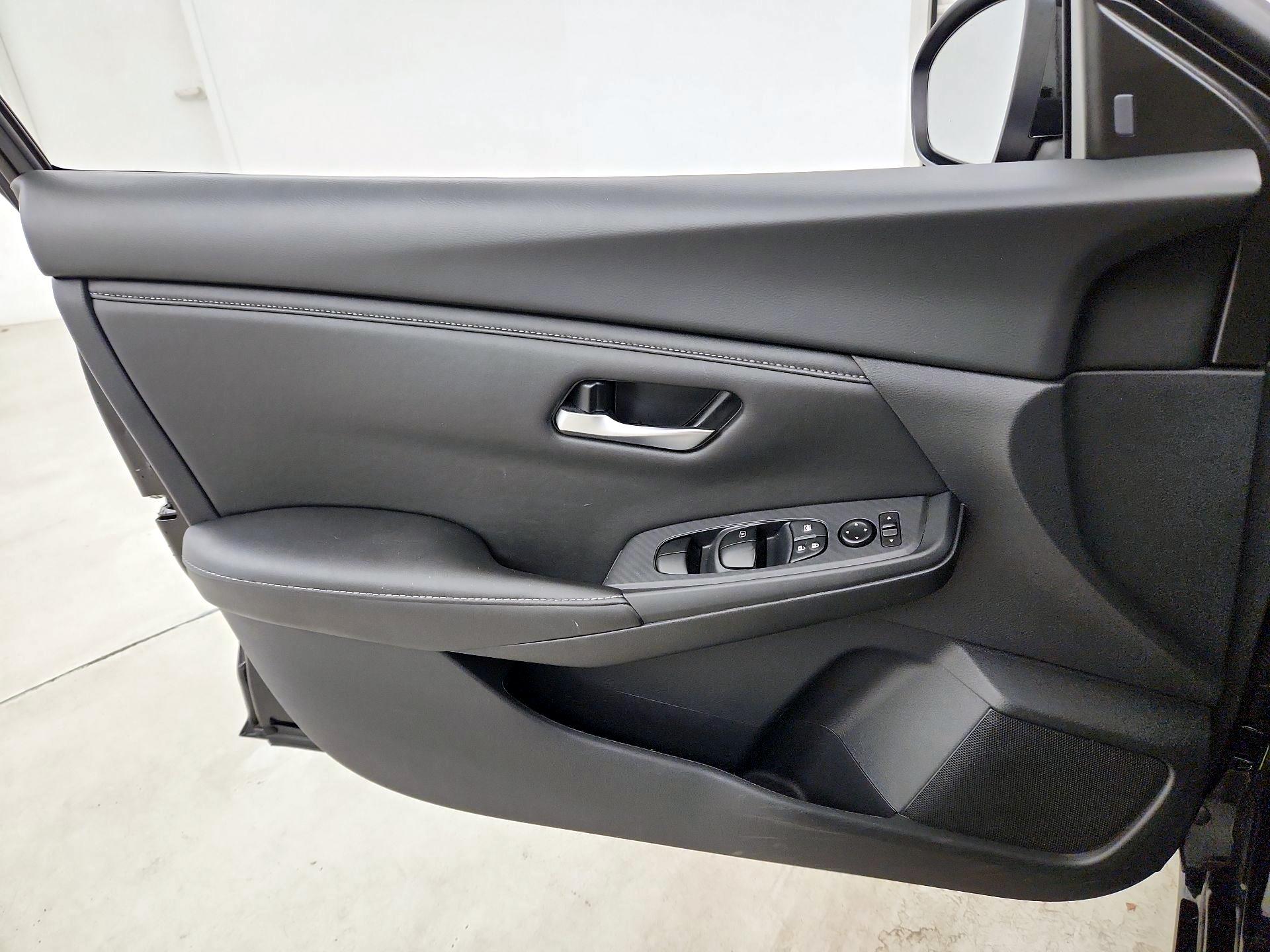 Thumbnail: 2025 Nissan Sentra - 12