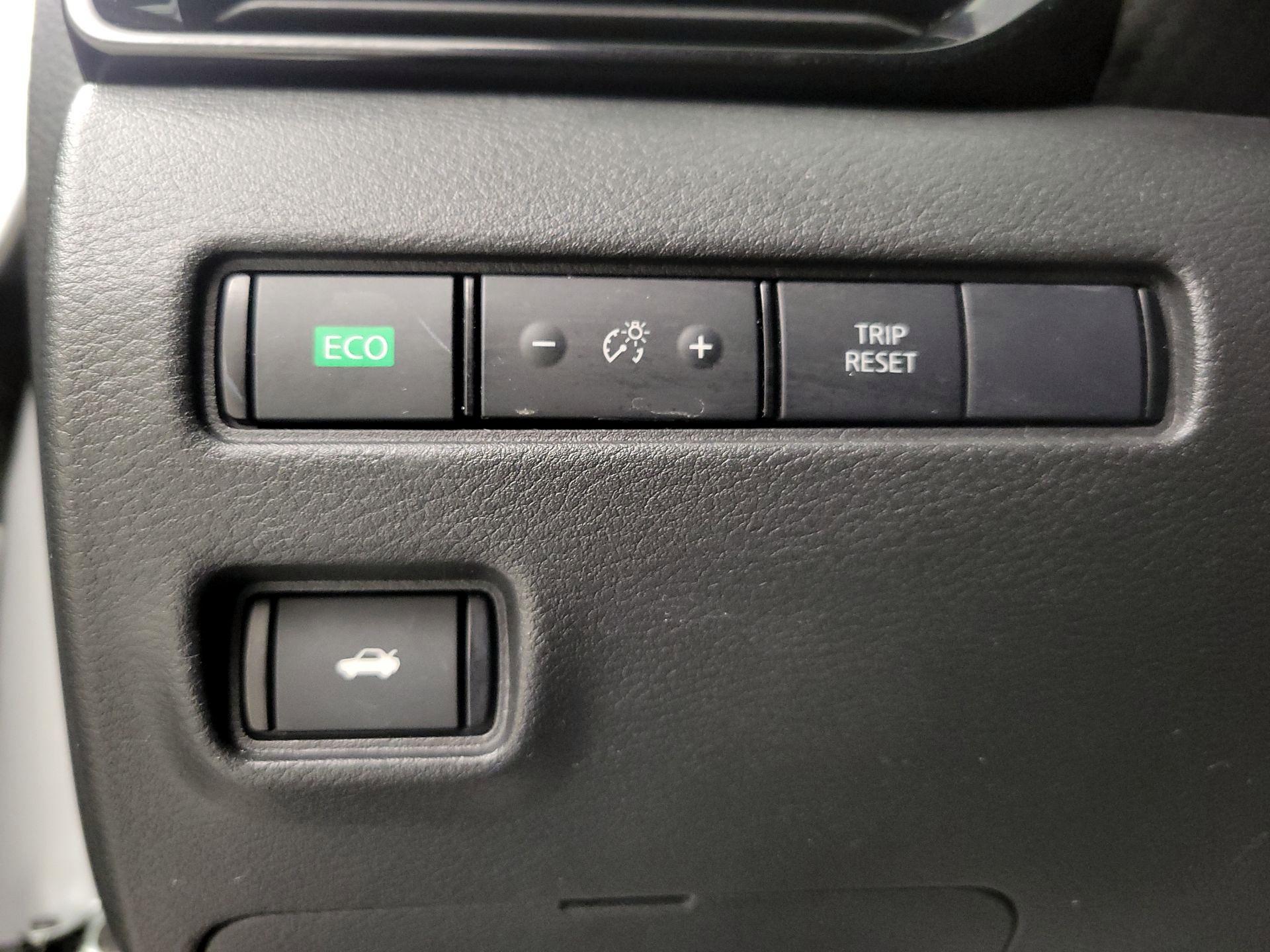 Thumbnail: 2023 Nissan Sentra - 13