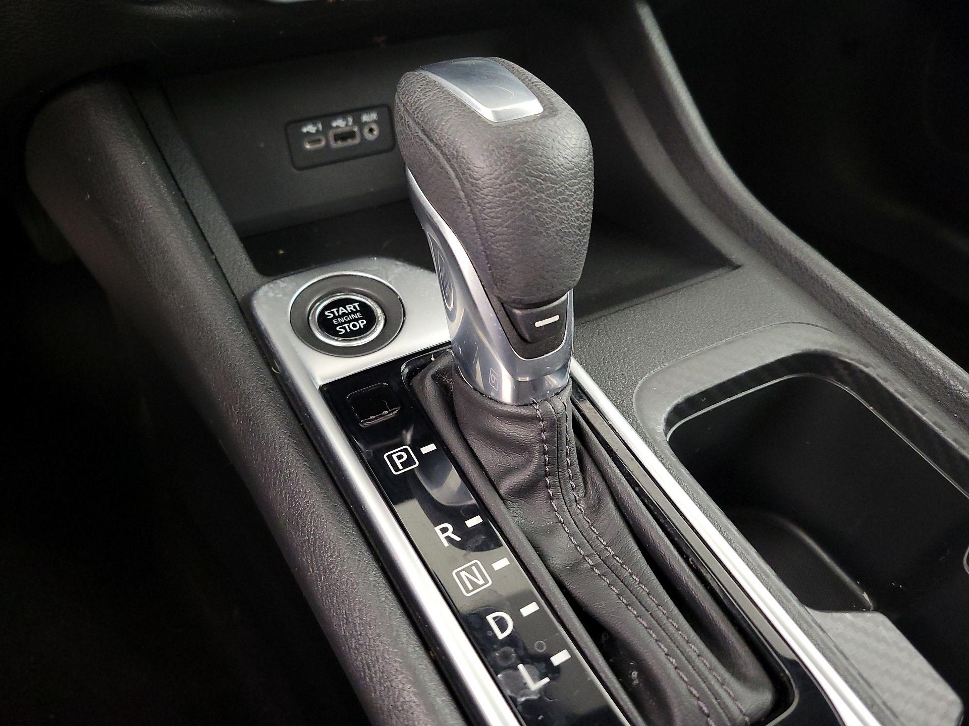 Thumbnail: 2023 Nissan Sentra - 17