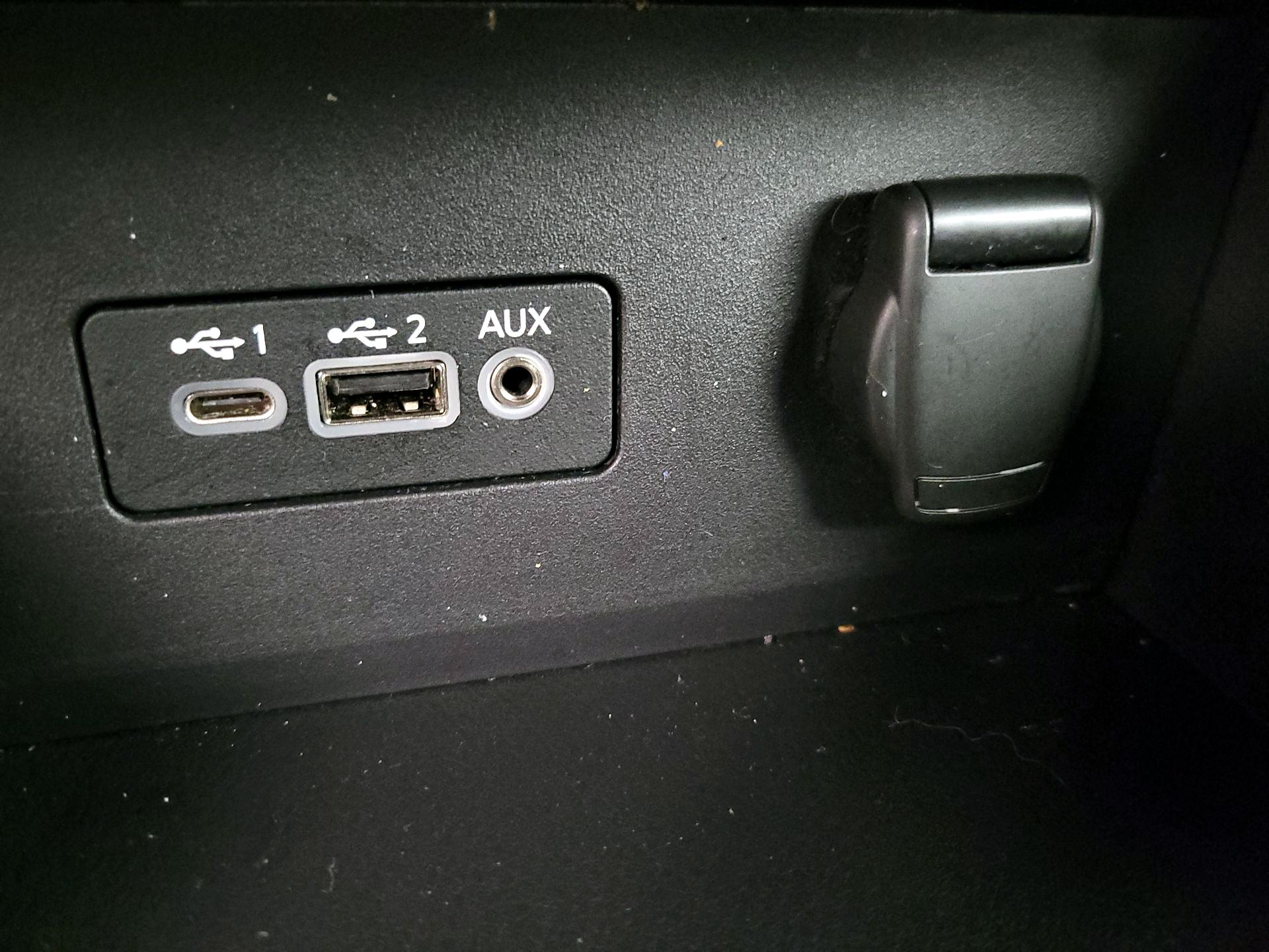 Thumbnail: 2023 Nissan Sentra - 18