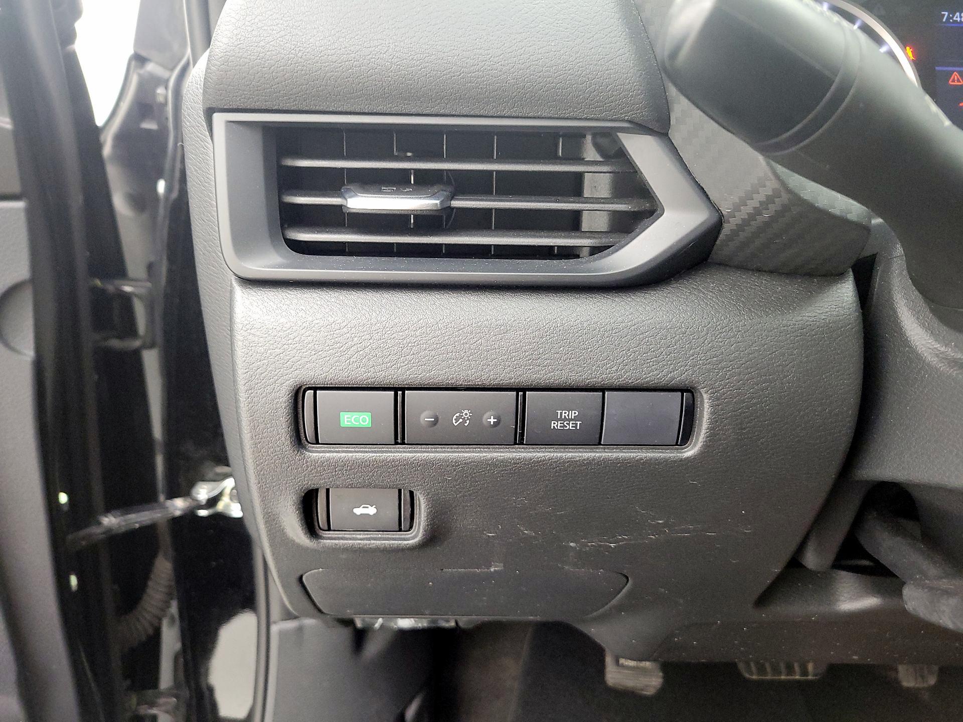 Thumbnail: 2025 Nissan Sentra - 13