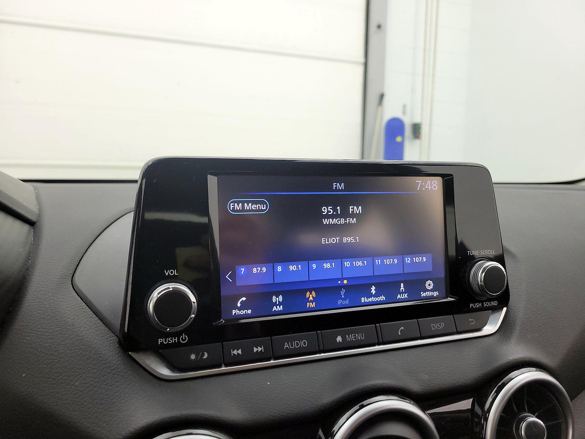 Thumbnail: 2025 Nissan Sentra - 15