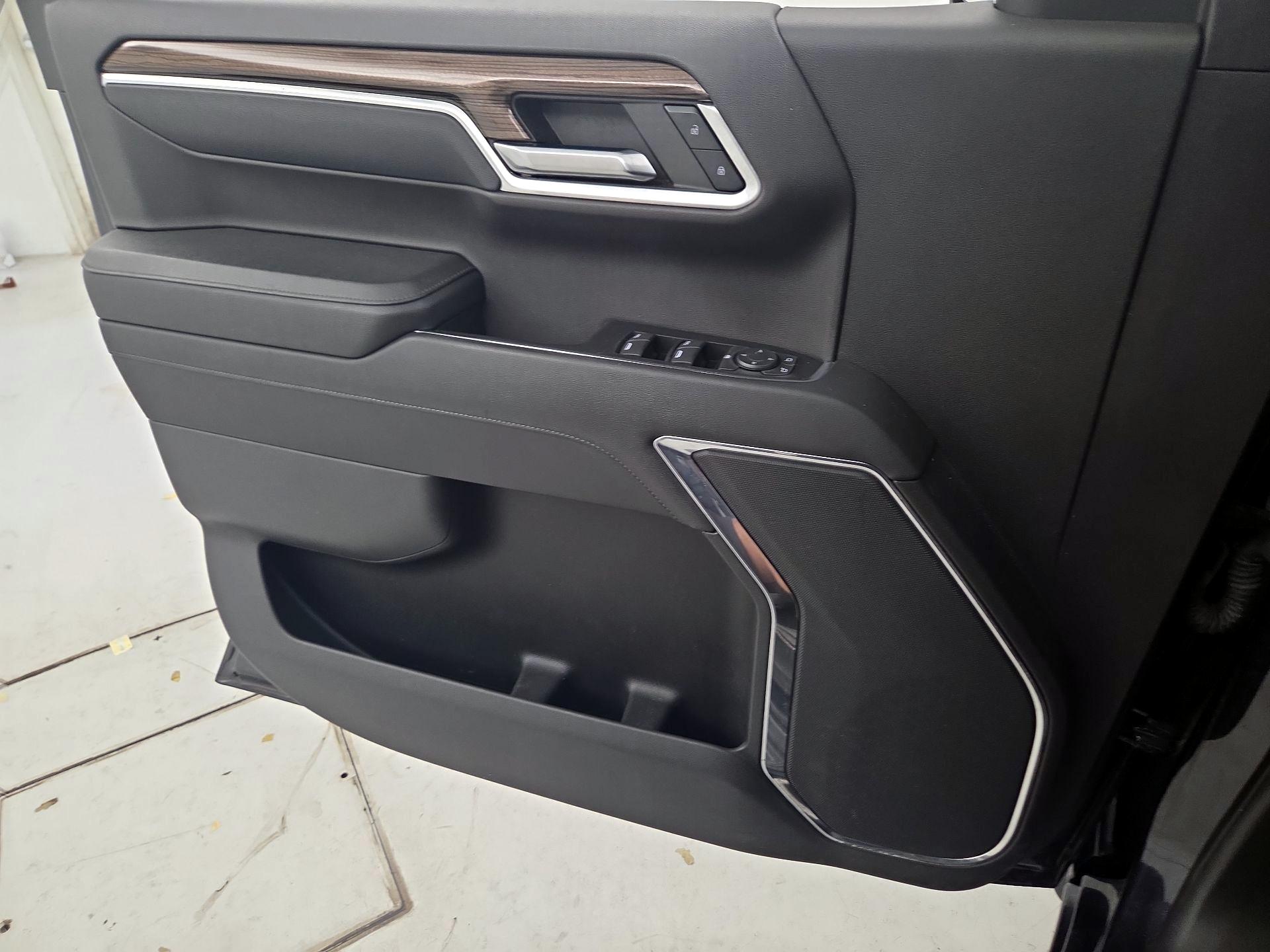 Thumbnail: 2023 Chevrolet Silverado 1500 - 12