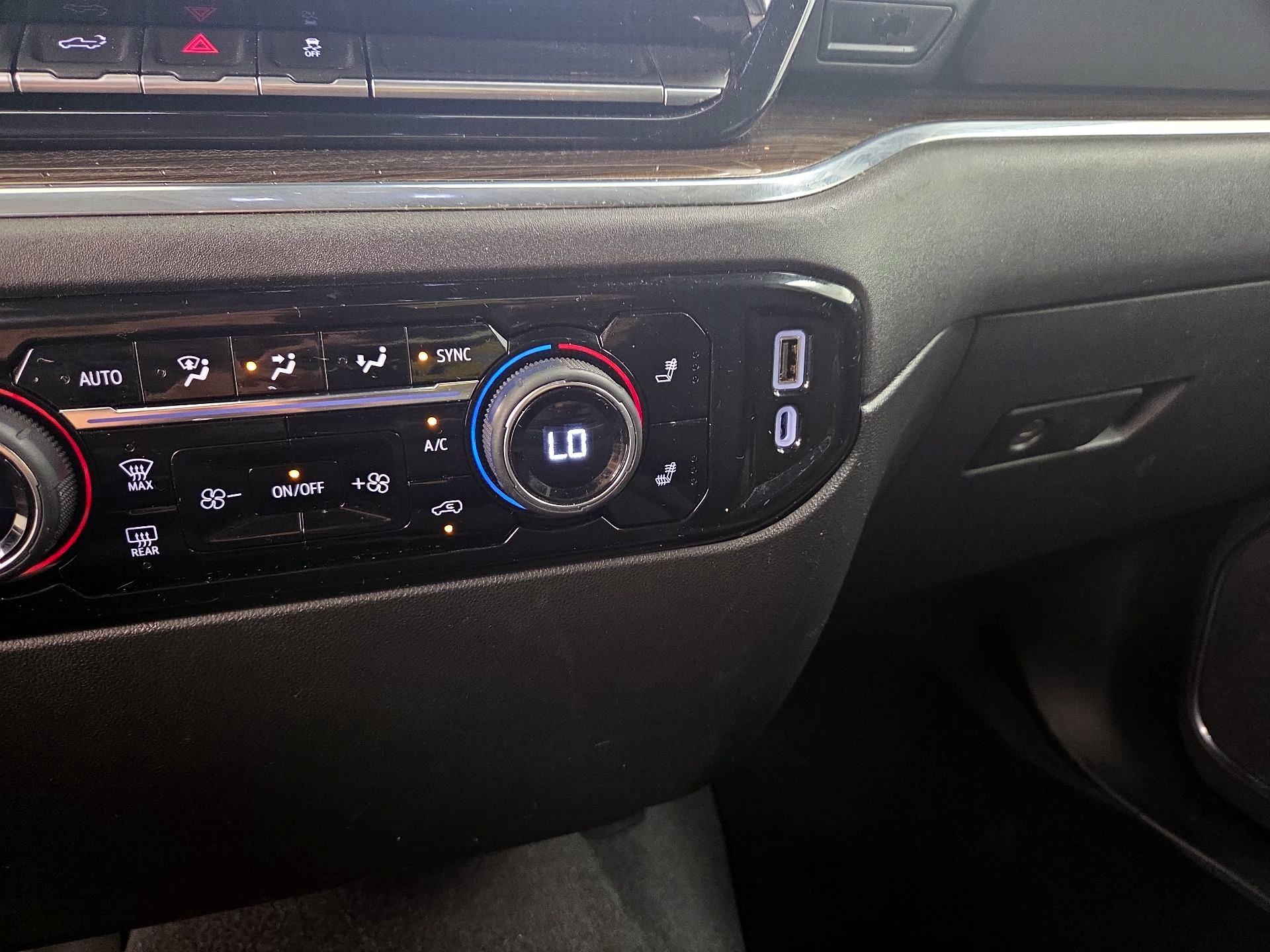 Thumbnail: 2023 Chevrolet Silverado 1500 - 19