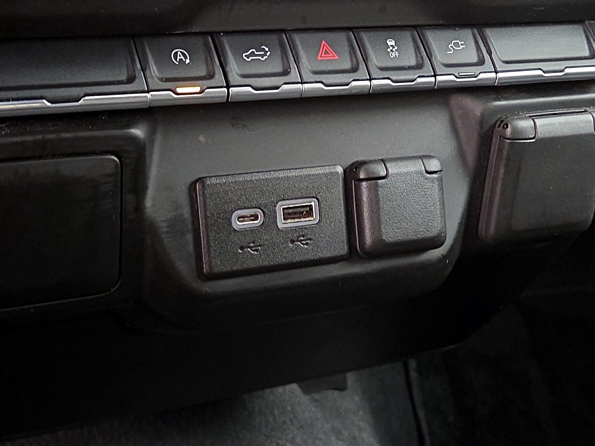 Thumbnail: 2021 Chevrolet Silverado 1500 - 18