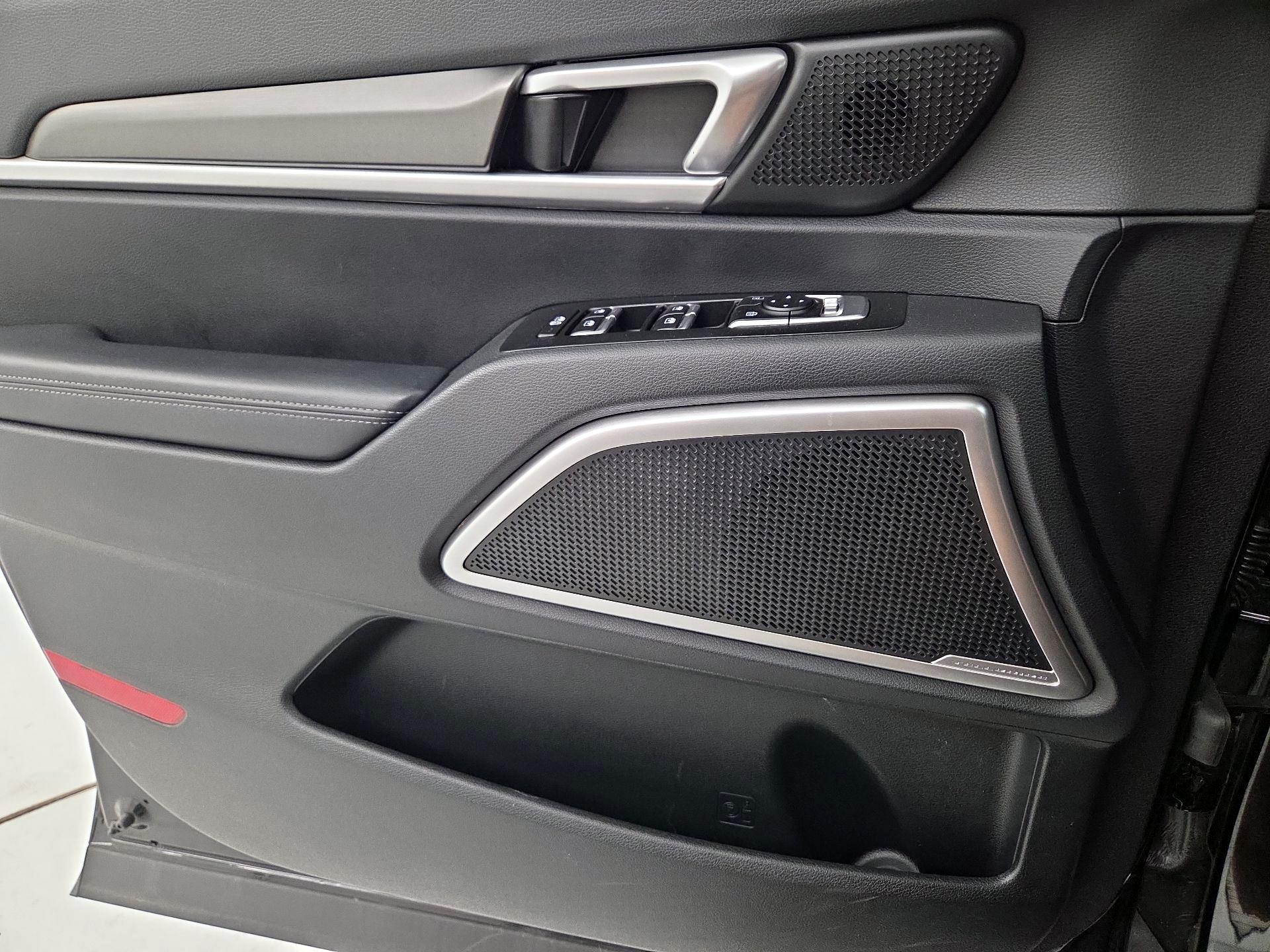 Thumbnail: 2022 Kia Telluride - 12