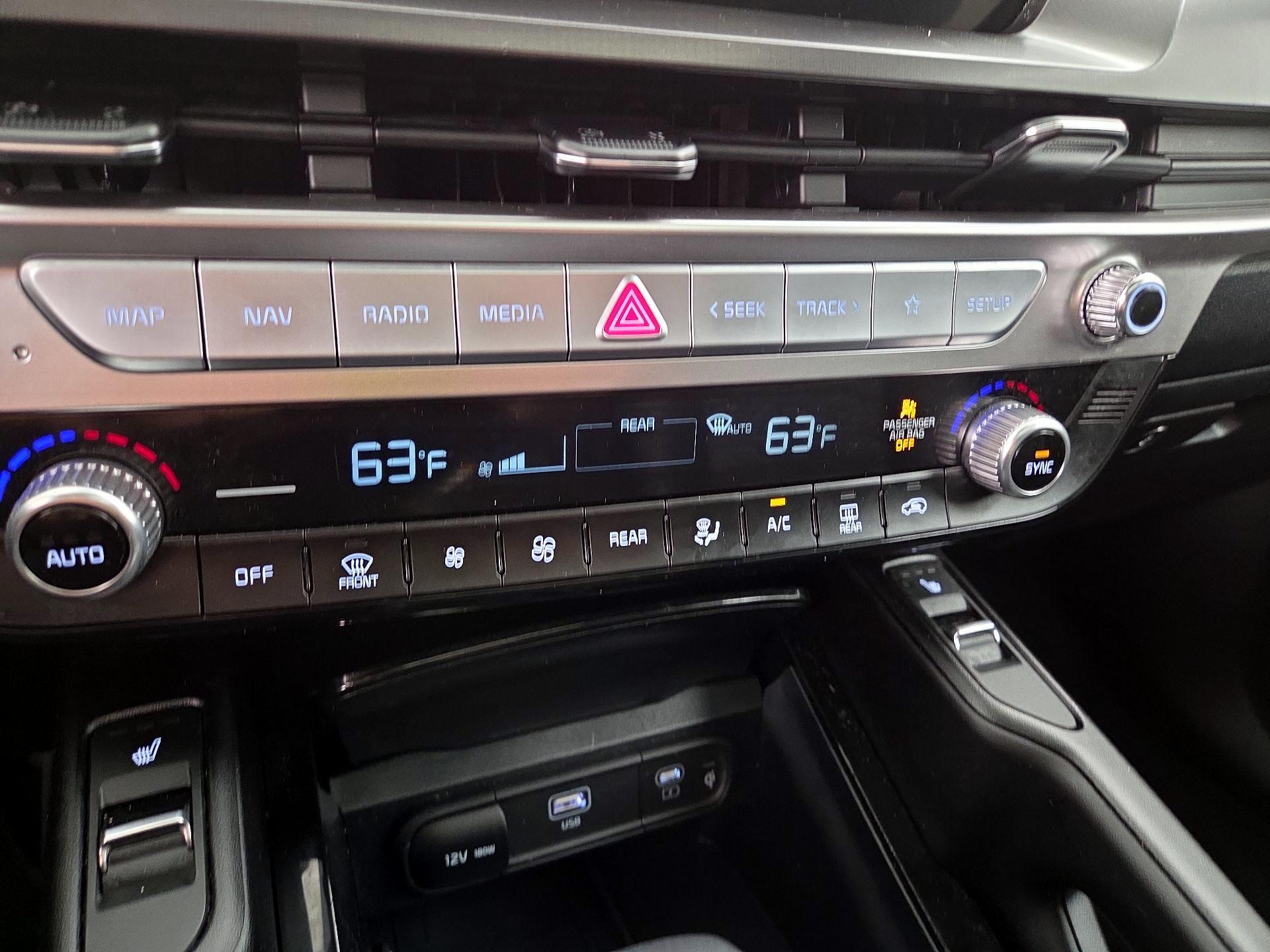 Thumbnail: 2025 Kia Telluride - 17