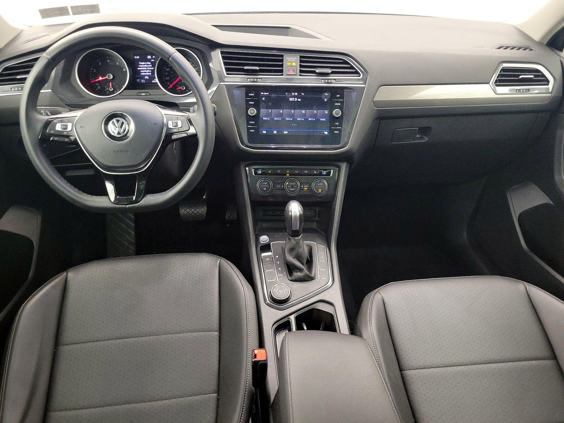 Thumbnail: 2020 Volkswagen Tiguan - 9