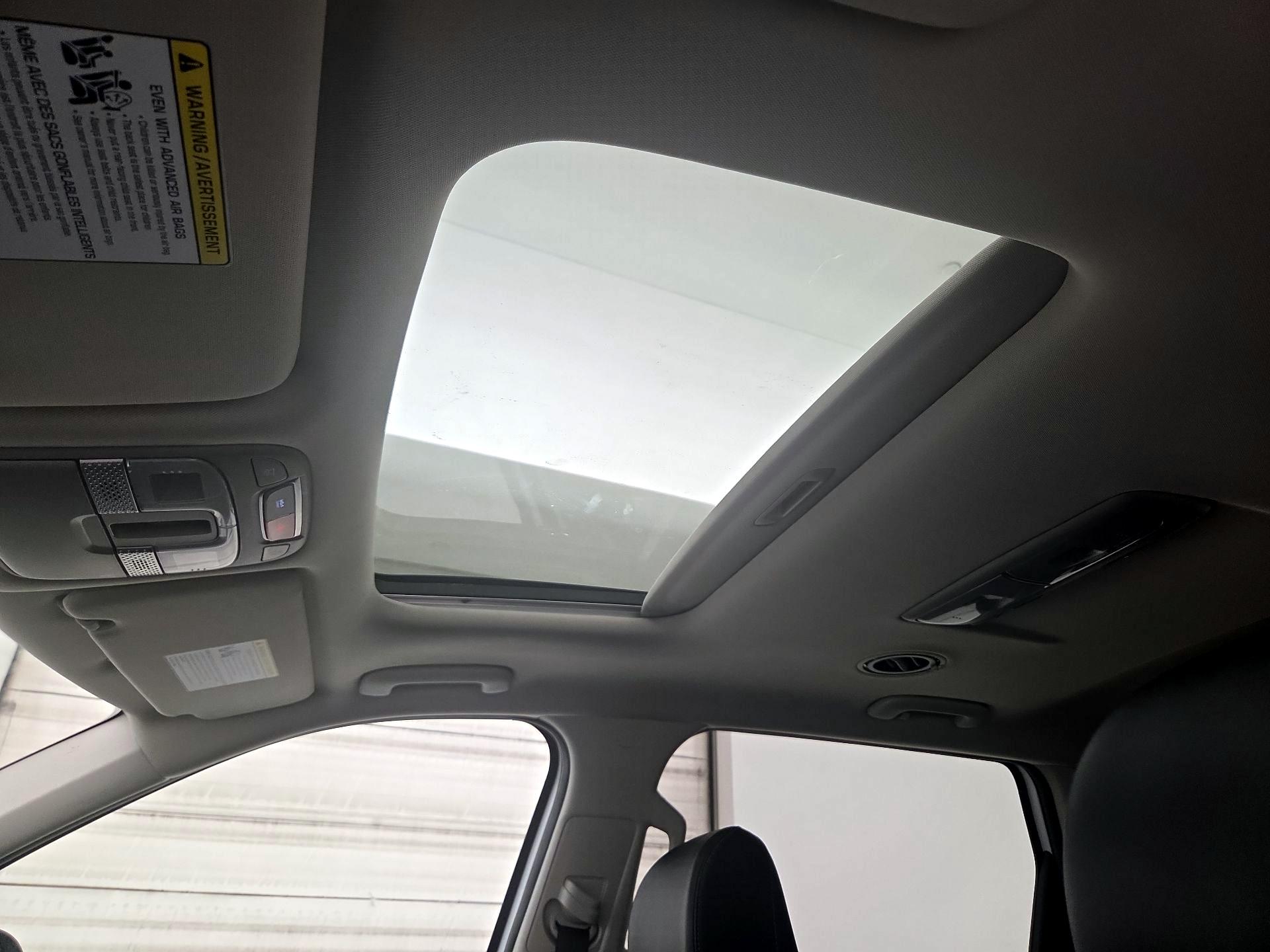 Thumbnail: 2023 Kia Telluride - 18