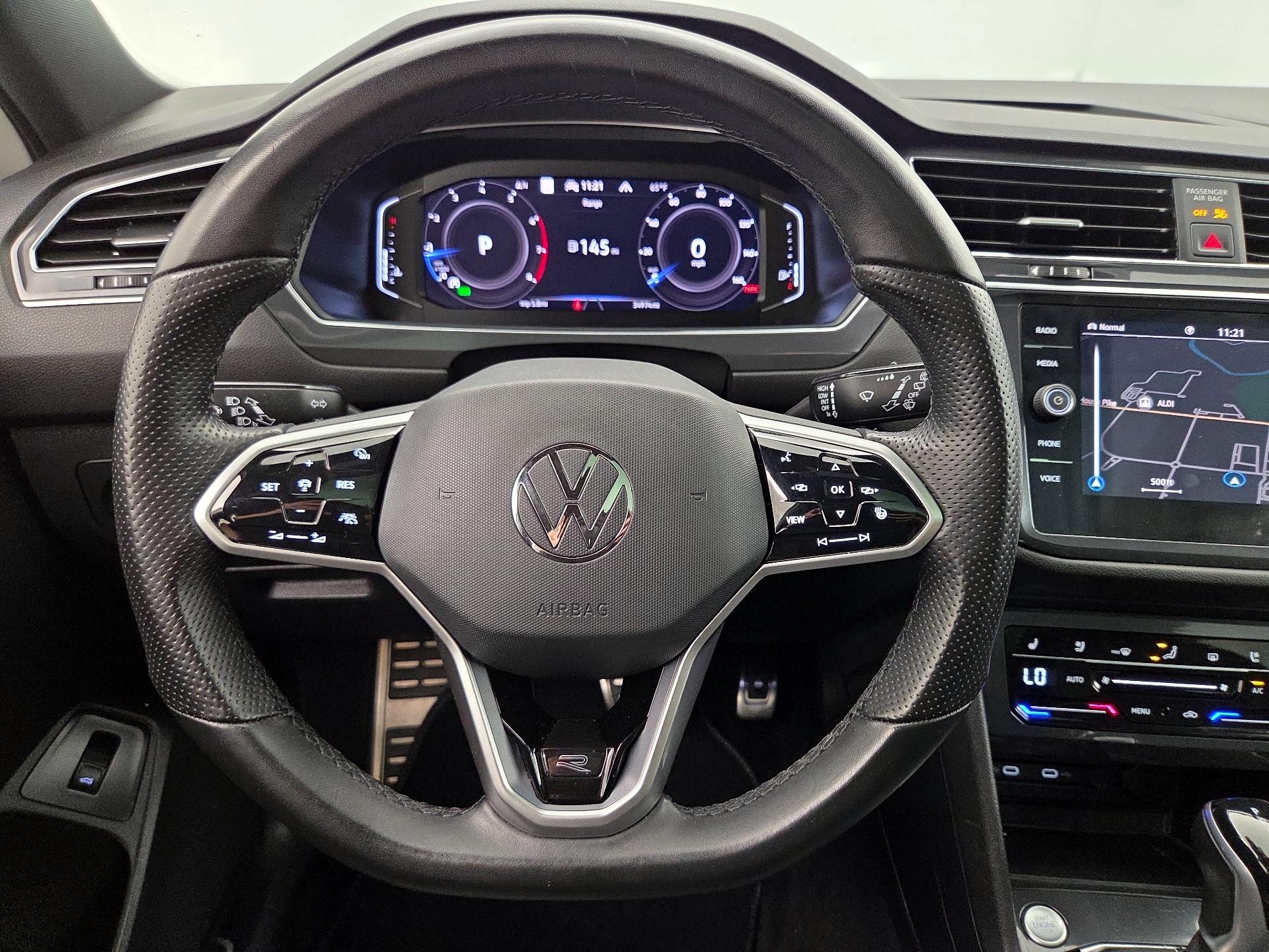 Thumbnail: 2023 Volkswagen Tiguan - 10