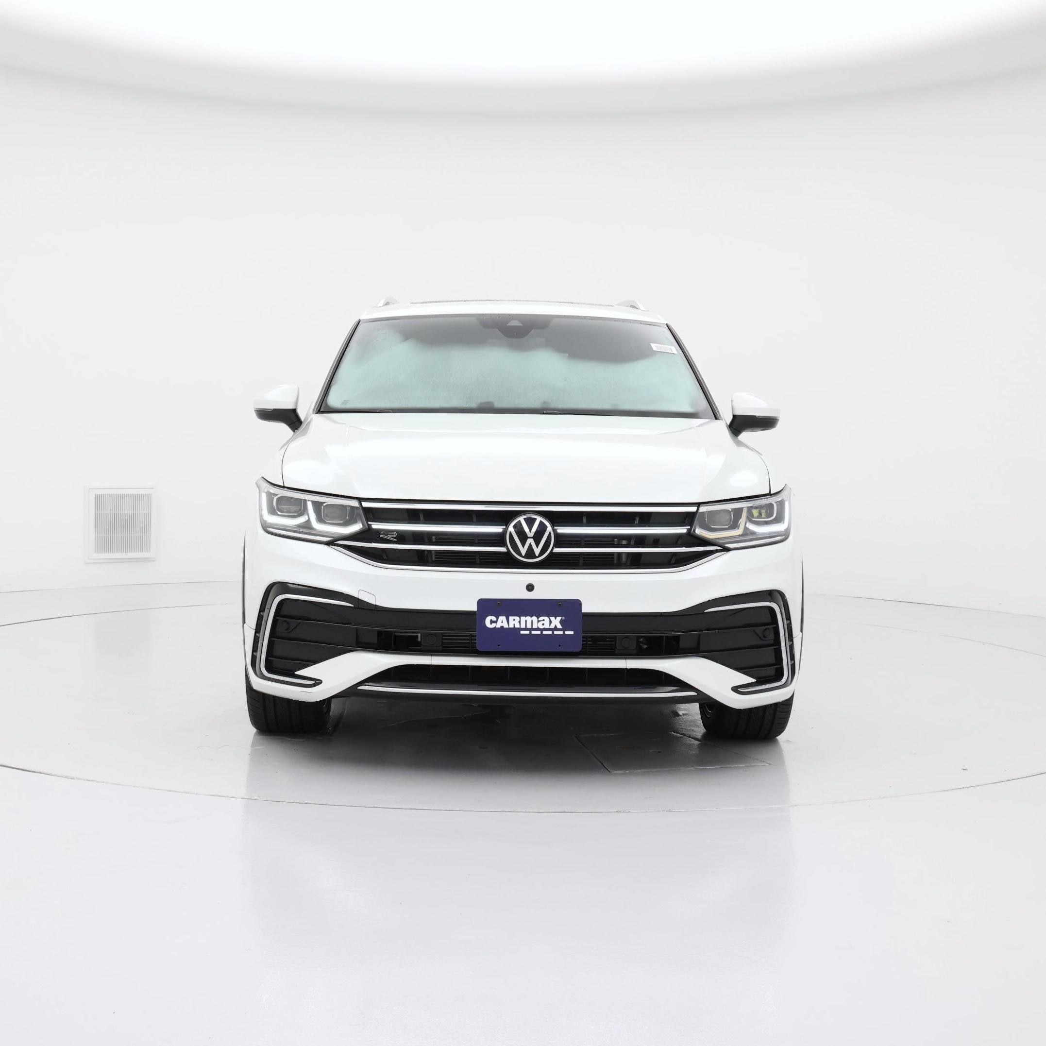Thumbnail: 2023 Volkswagen Tiguan - 5