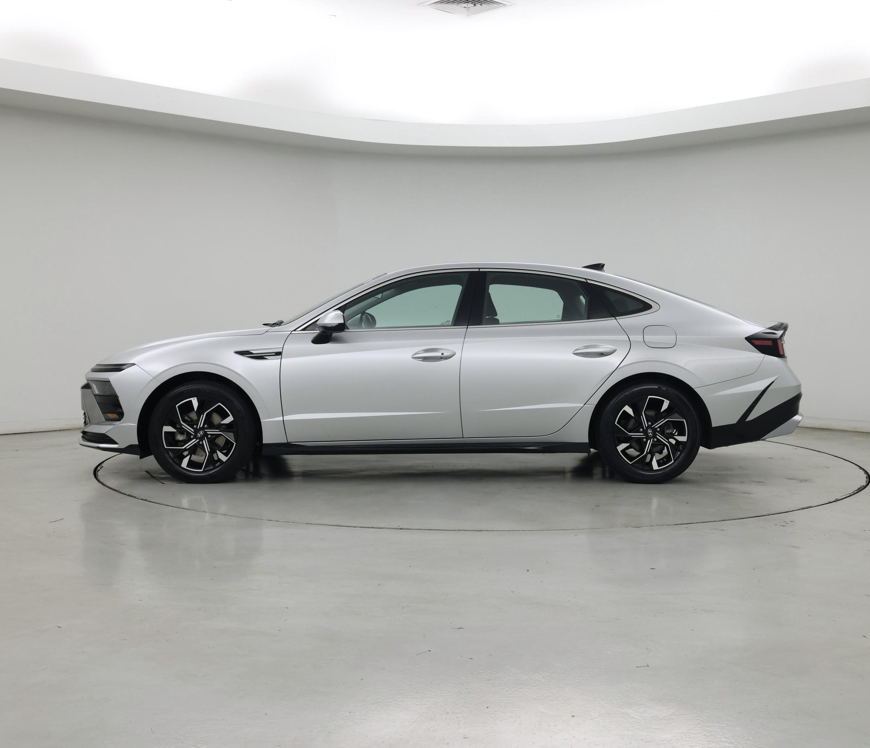 Thumbnail: 2025 Hyundai Sonata - 3