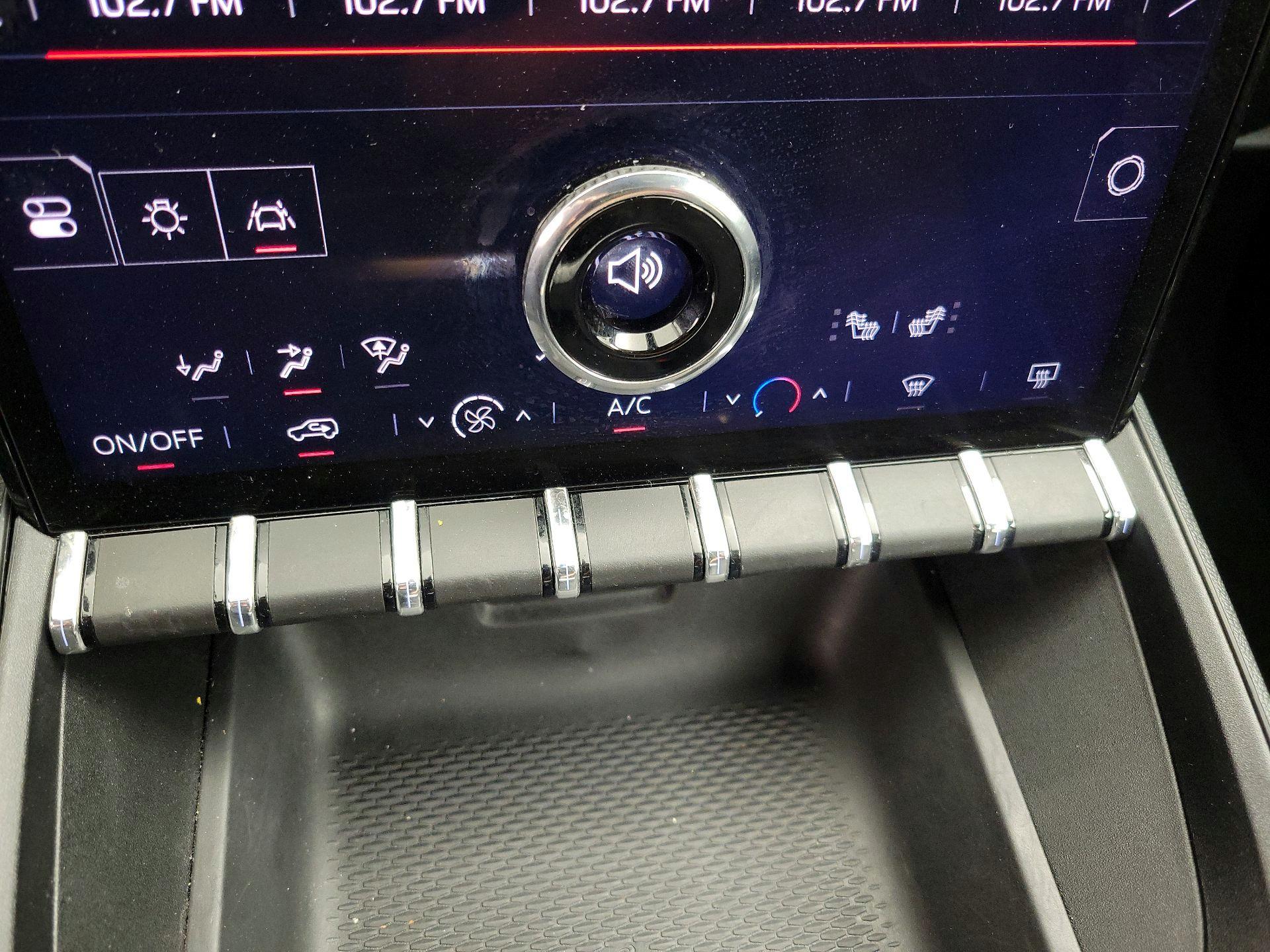 Thumbnail: 2025 GMC Terrain - 16