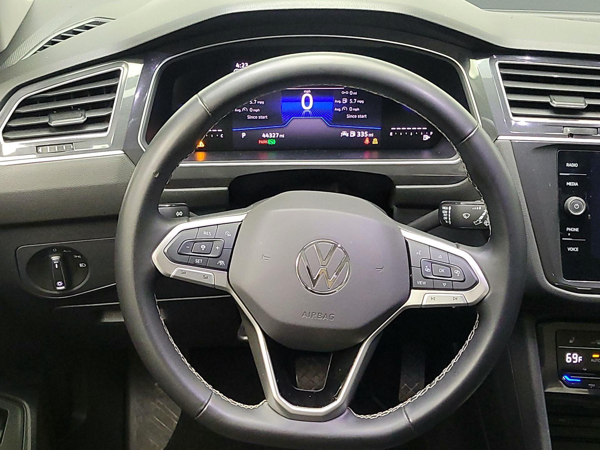 Thumbnail: 2024 Volkswagen Tiguan - 10