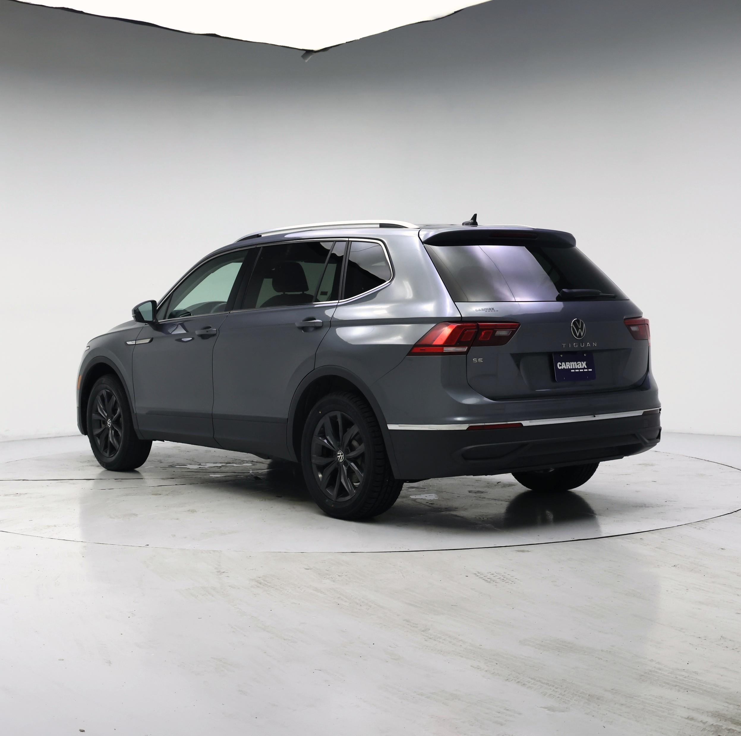Thumbnail: 2024 Volkswagen Tiguan - 2