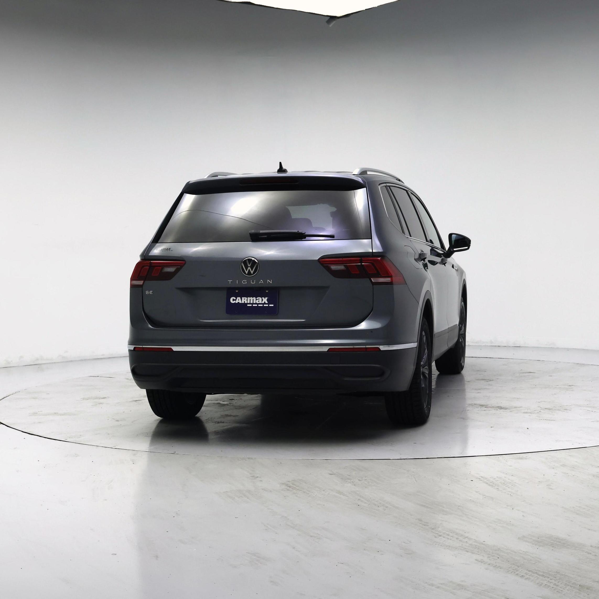 Thumbnail: 2024 Volkswagen Tiguan - 8