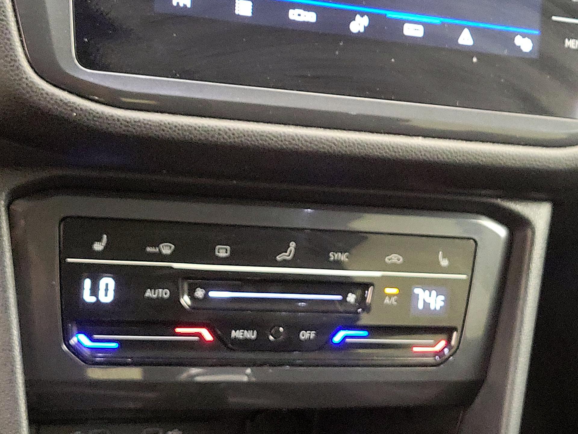 Thumbnail: 2023 Volkswagen Tiguan - 16