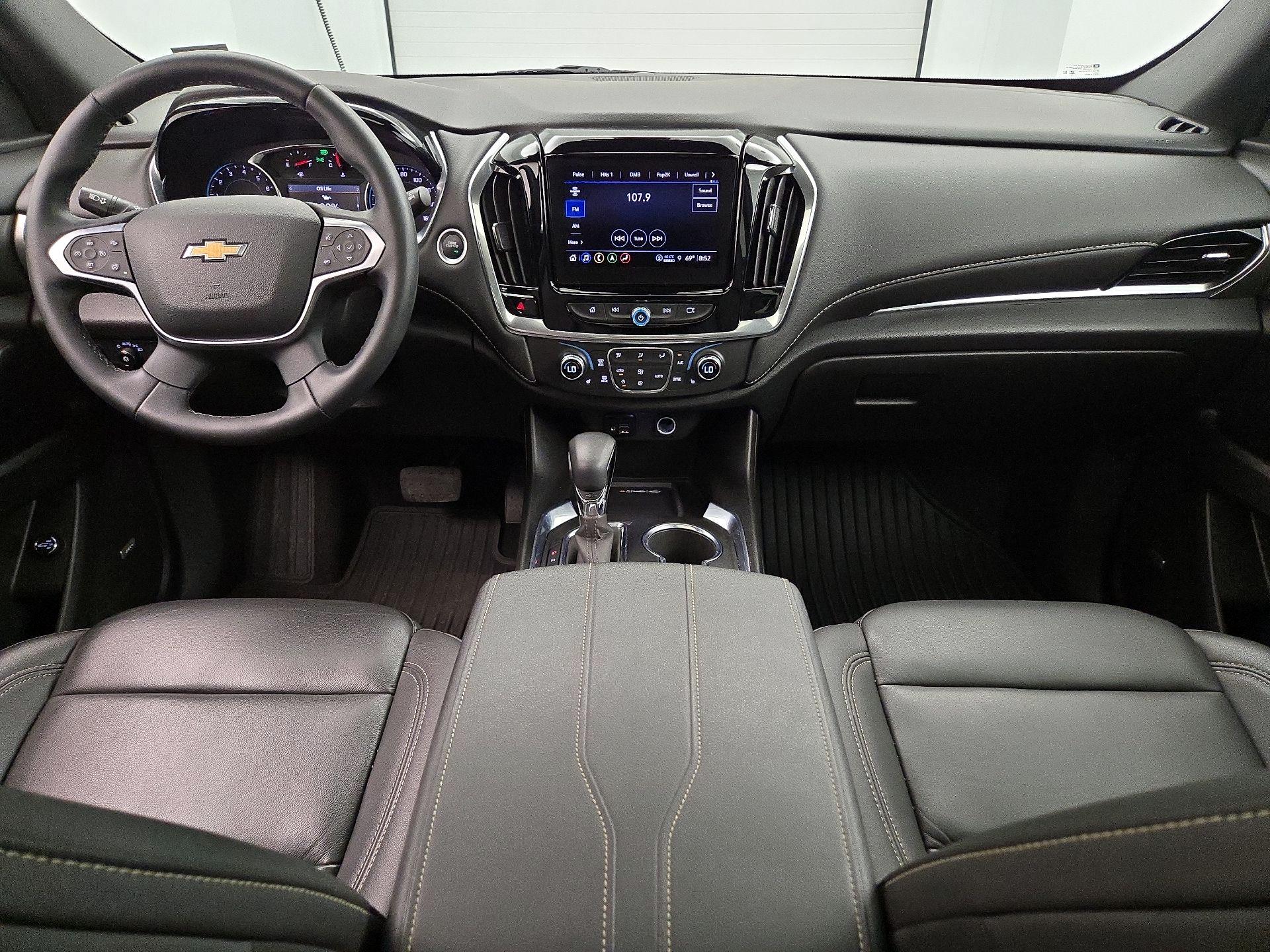 Thumbnail: 2023 Chevrolet Traverse - 9