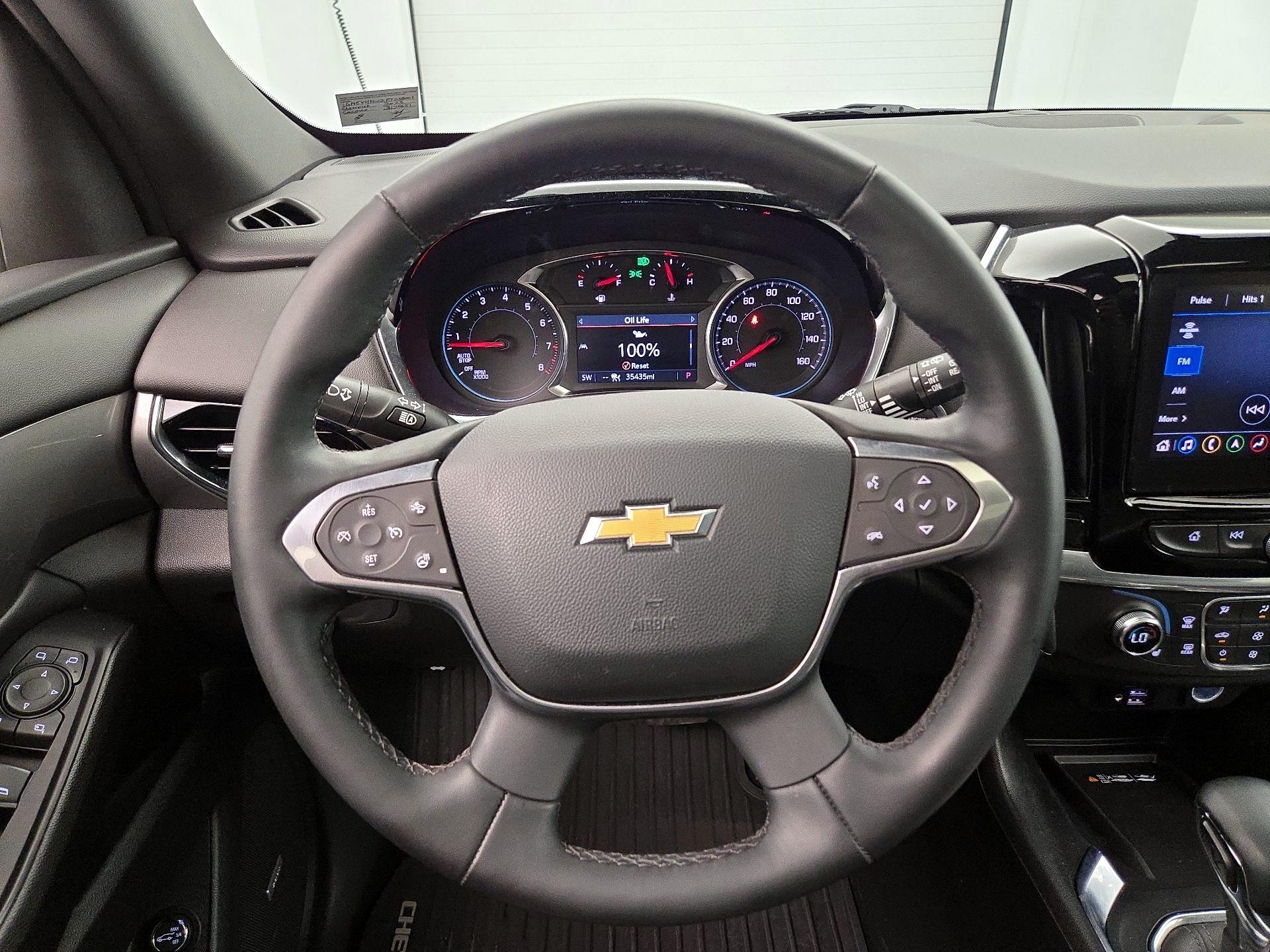 Thumbnail: 2023 Chevrolet Traverse - 10