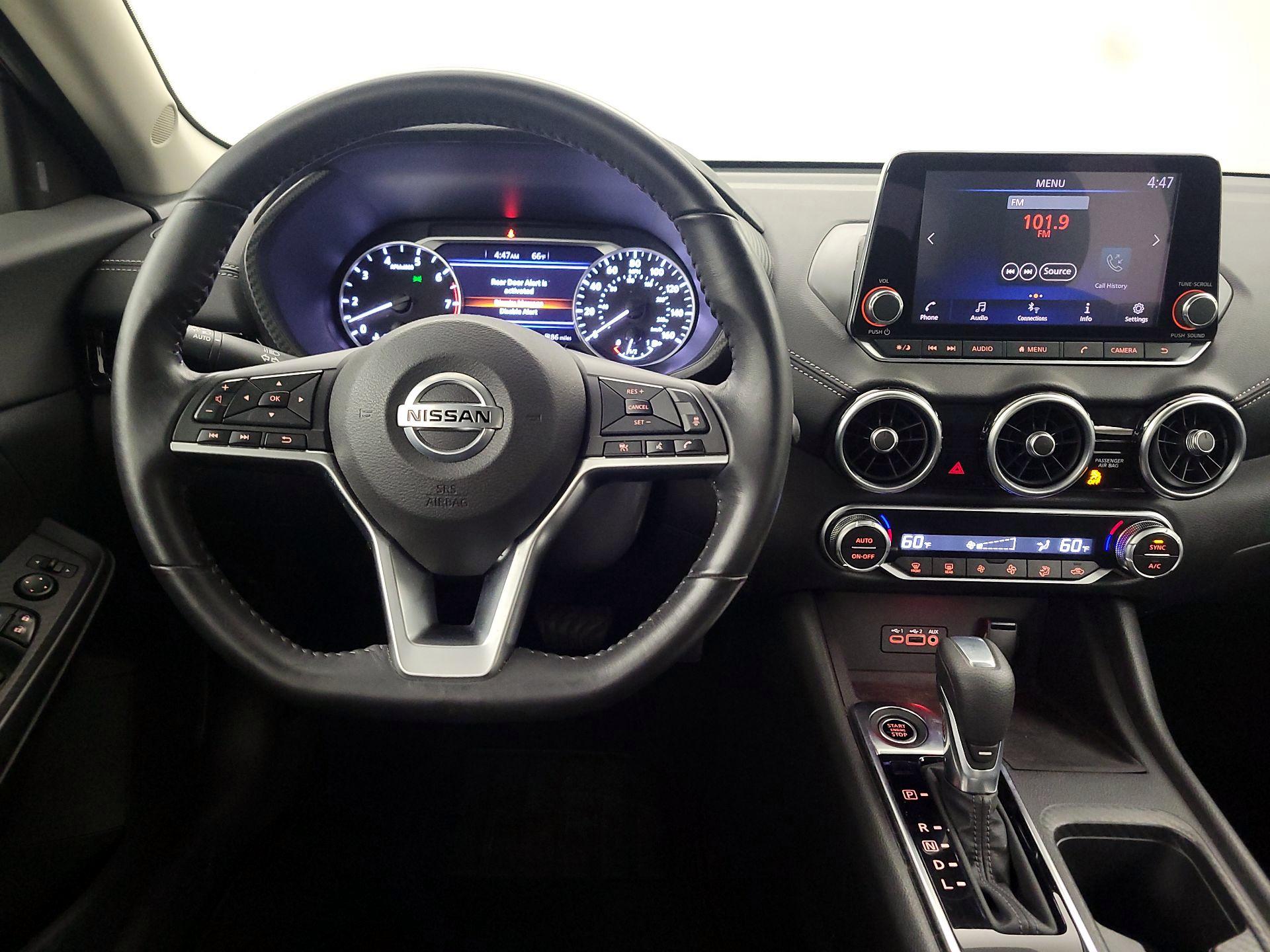 Thumbnail: 2020 Nissan Sentra - 10