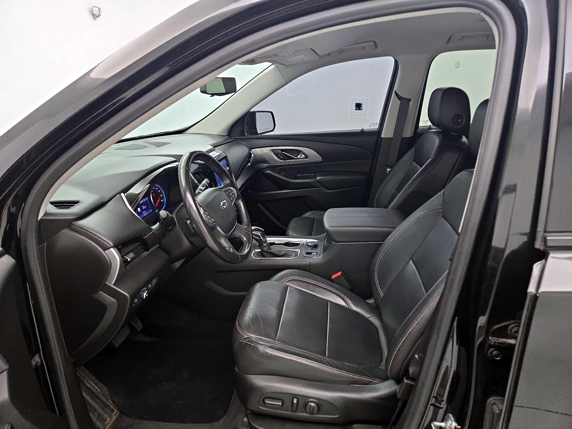 Thumbnail: 2021 Chevrolet Traverse - 11
