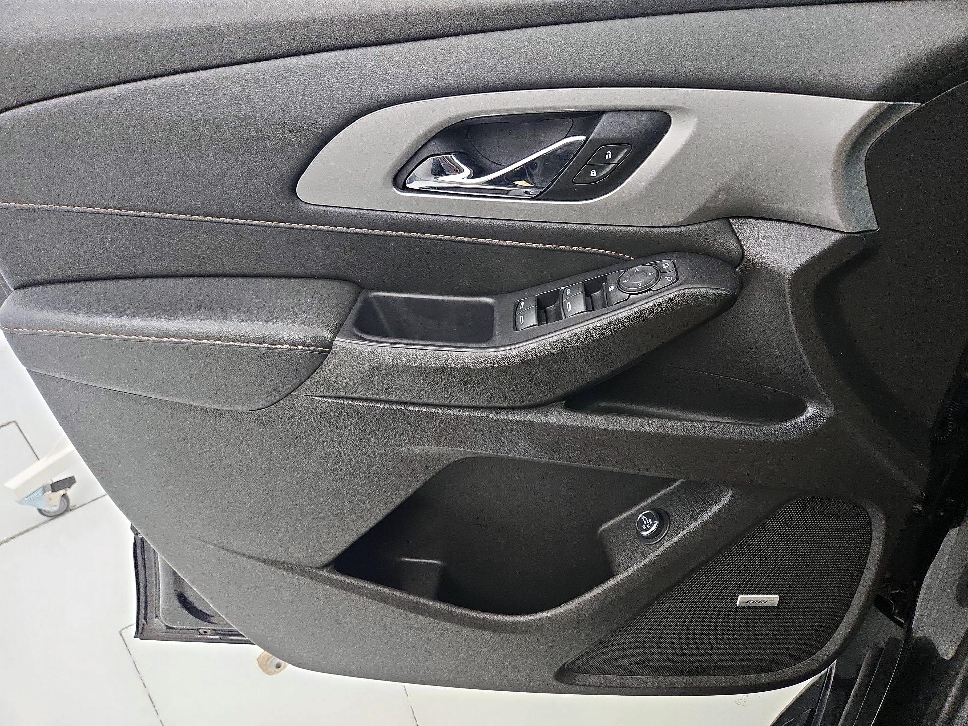 Thumbnail: 2021 Chevrolet Traverse - 12