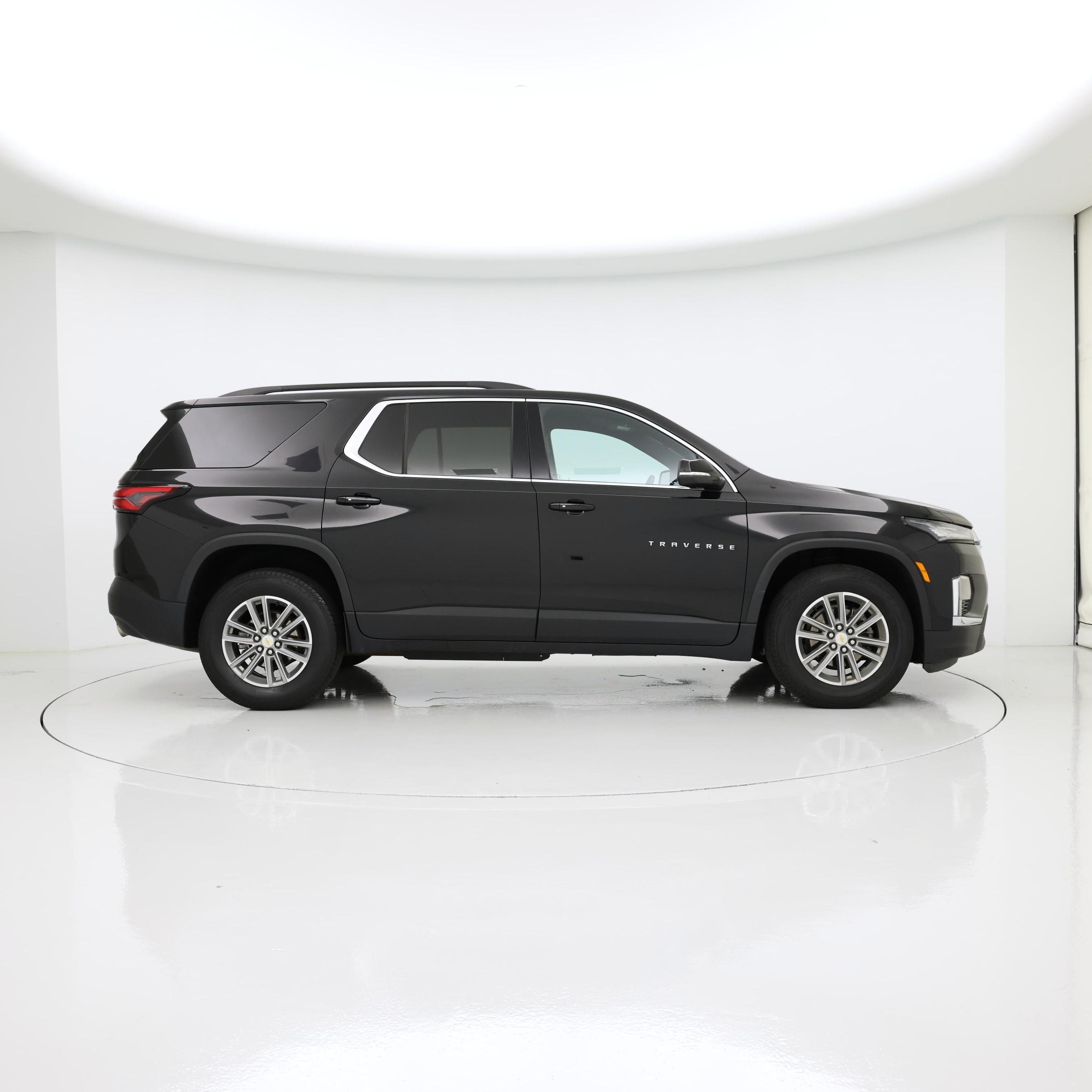 Thumbnail: 2023 Chevrolet Traverse - 7