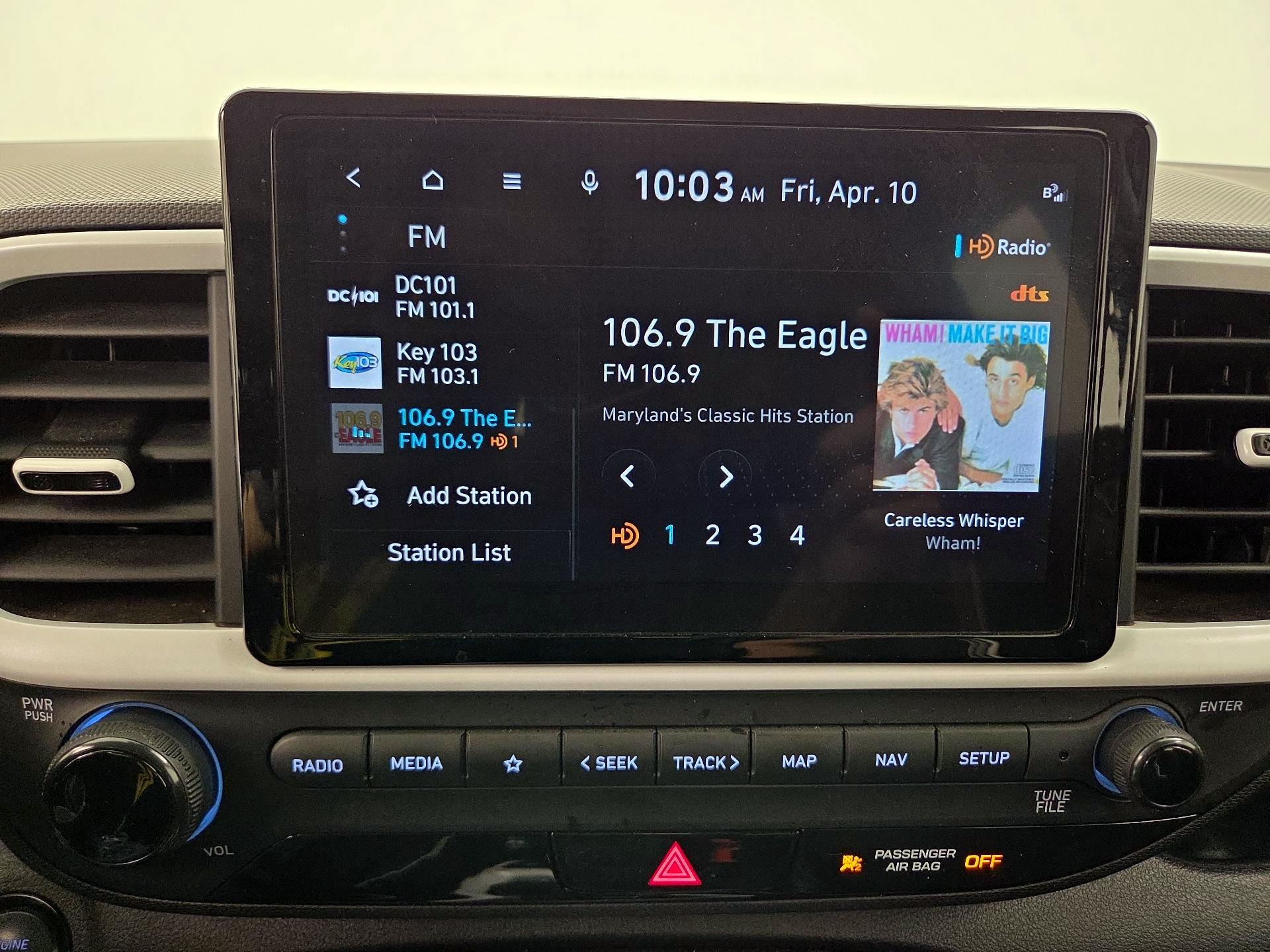 Thumbnail: 2023 Hyundai Venue - 16