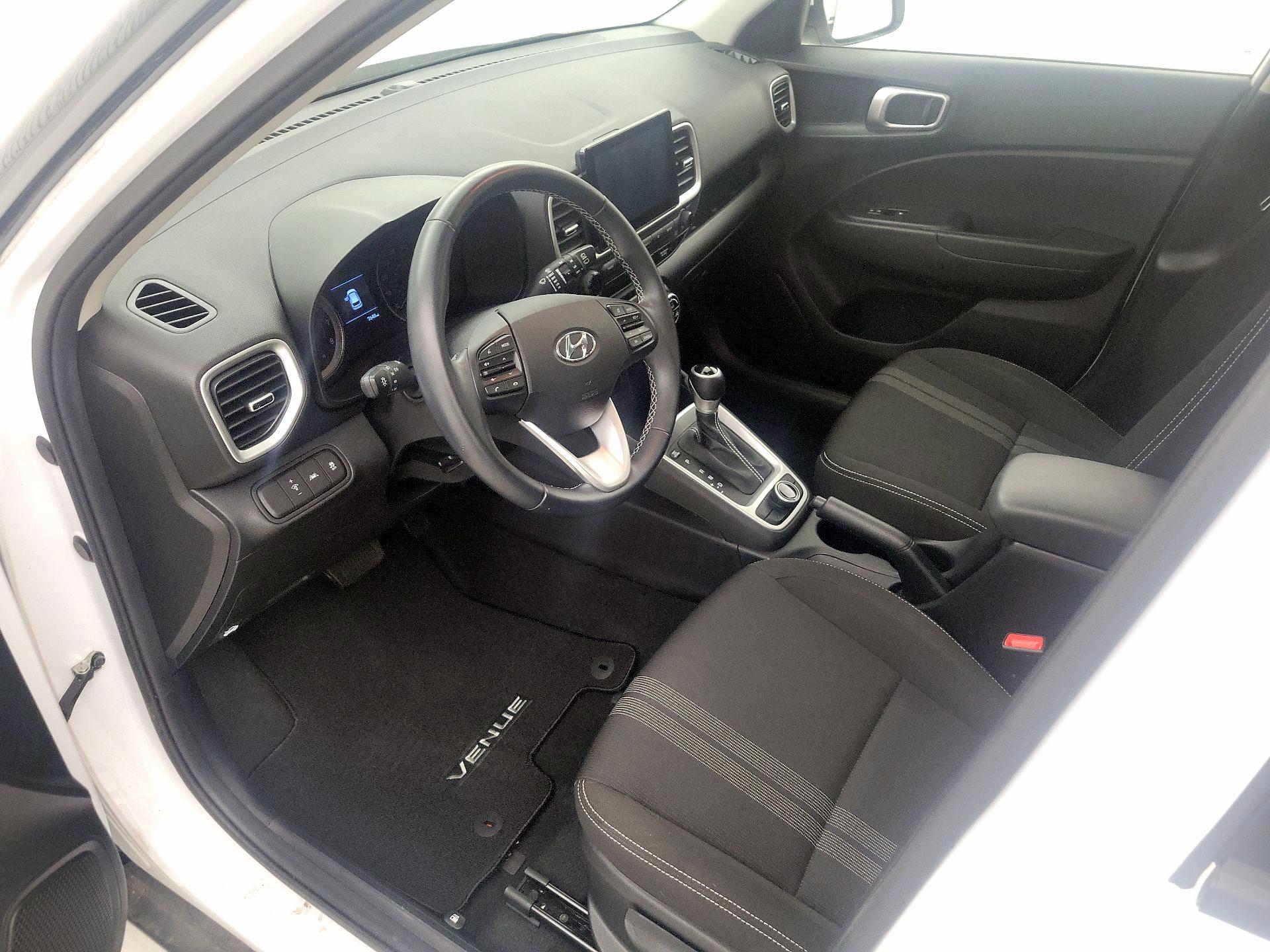 Thumbnail: 2022 Hyundai Venue - 11