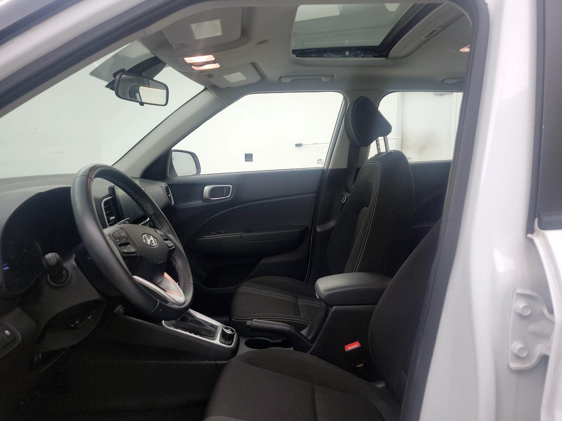 Thumbnail: 2022 Hyundai Venue - 19