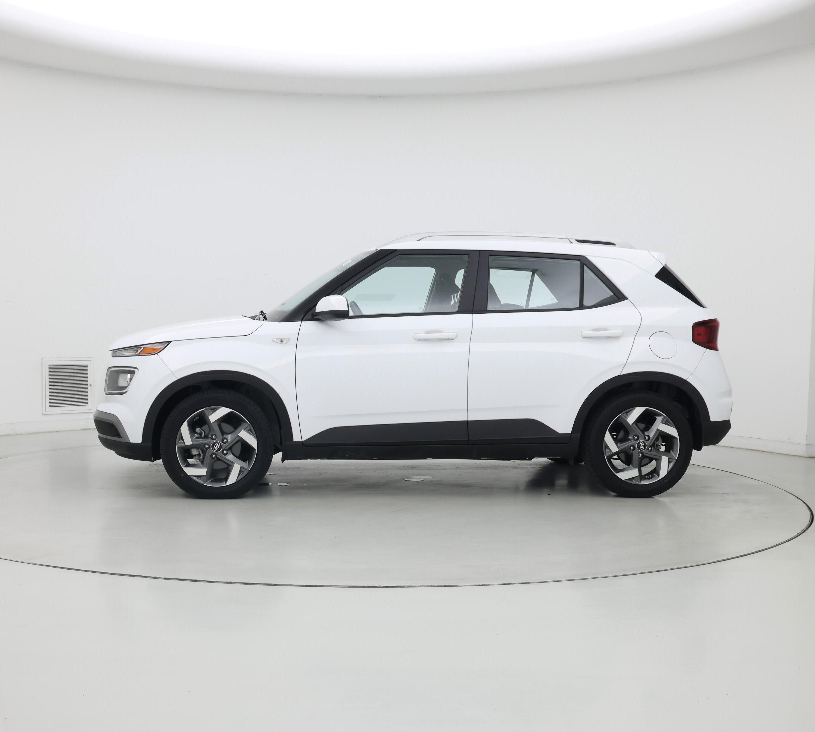 Thumbnail: 2022 Hyundai Venue - 3