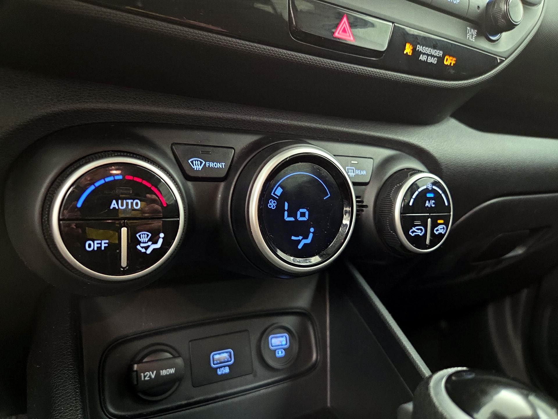 Thumbnail: 2020 Hyundai Venue - 16