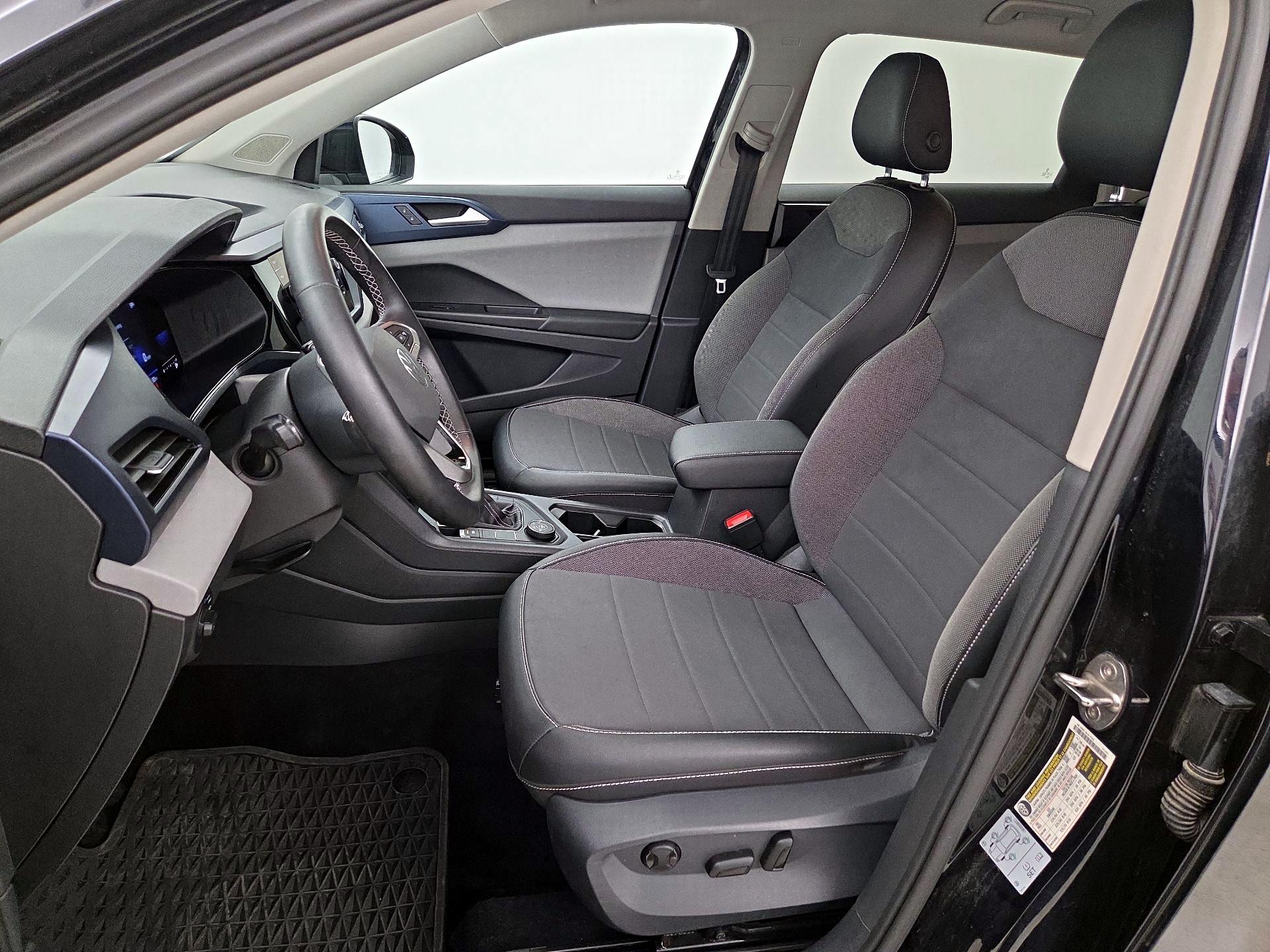 Thumbnail: 2022 Volkswagen Taos - 11