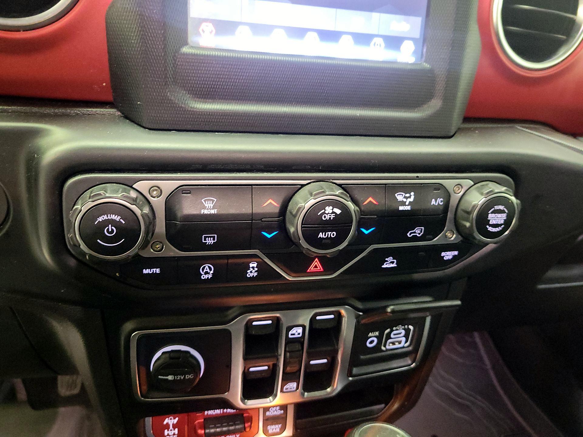 Thumbnail: 2021 Jeep Wrangler - 14