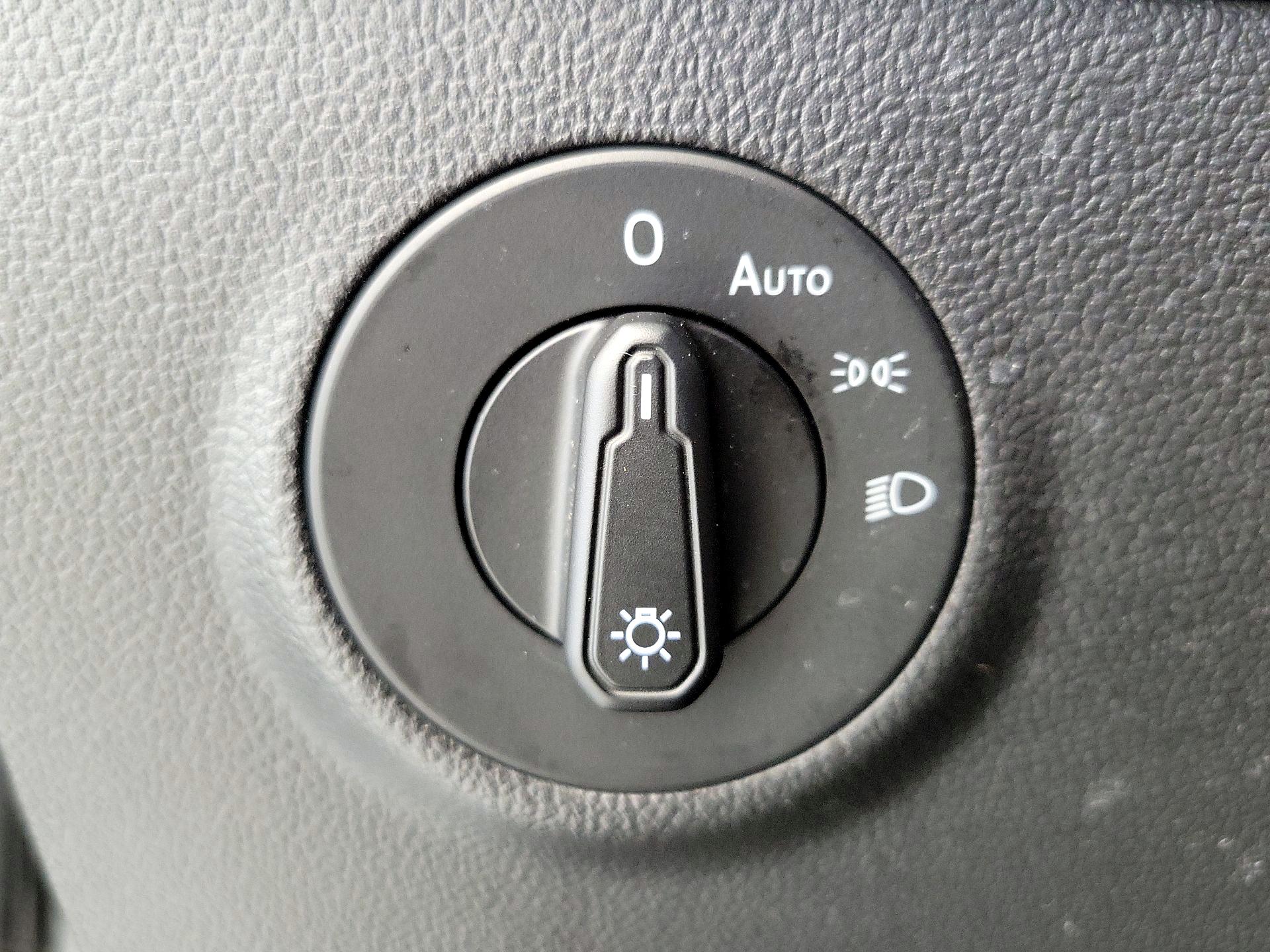 Thumbnail: 2023 Volkswagen Taos - 13