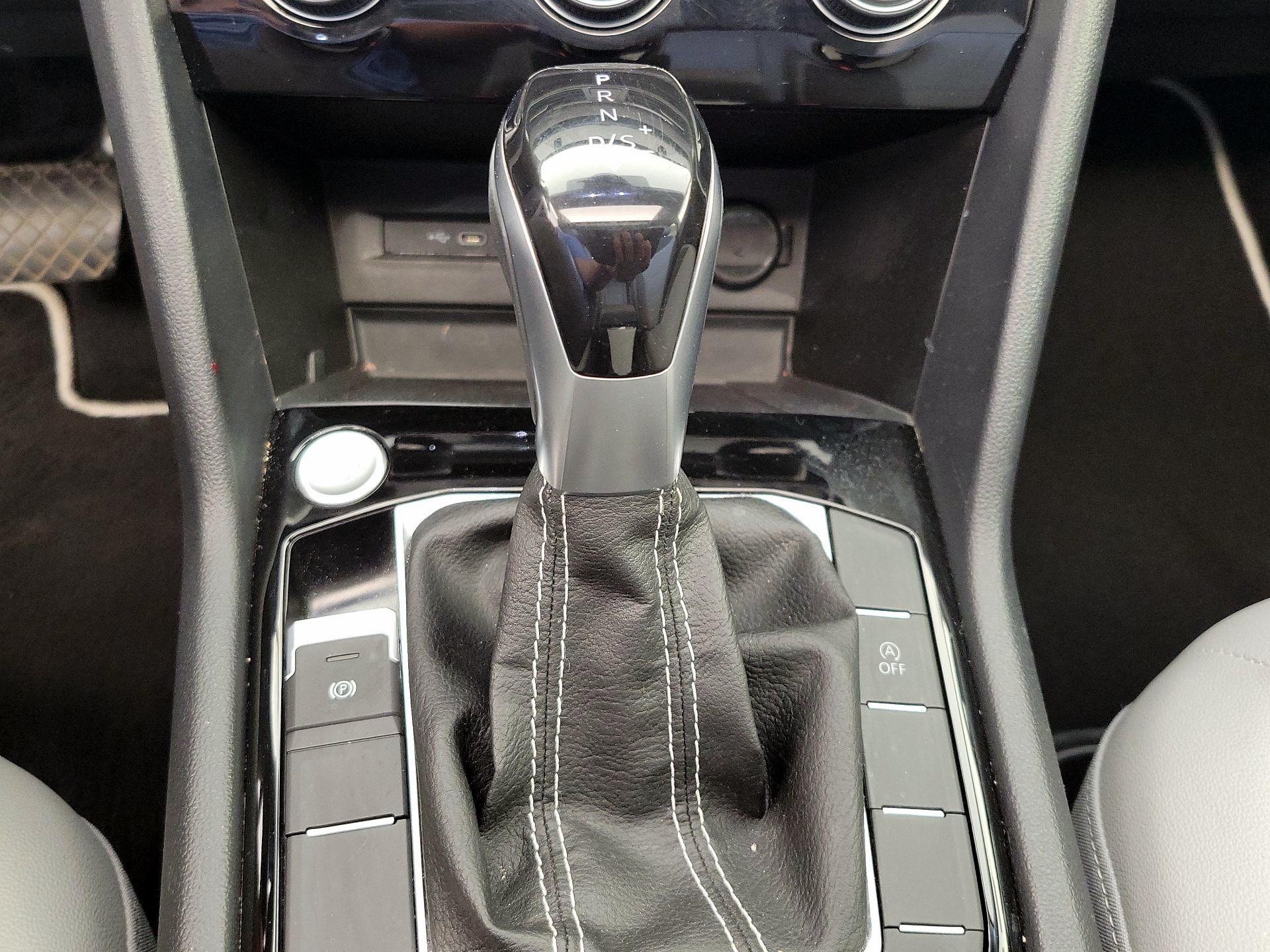 Thumbnail: 2023 Volkswagen Taos - 17