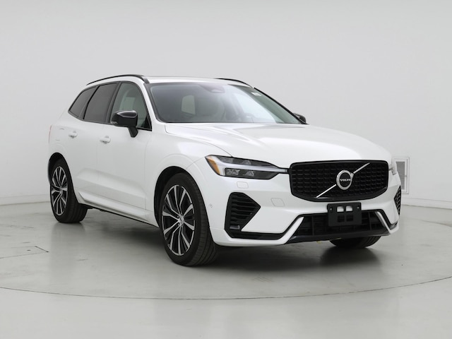 2023 Volvo XC60 Recharge T8 Ultimate Dark Theme eAWD