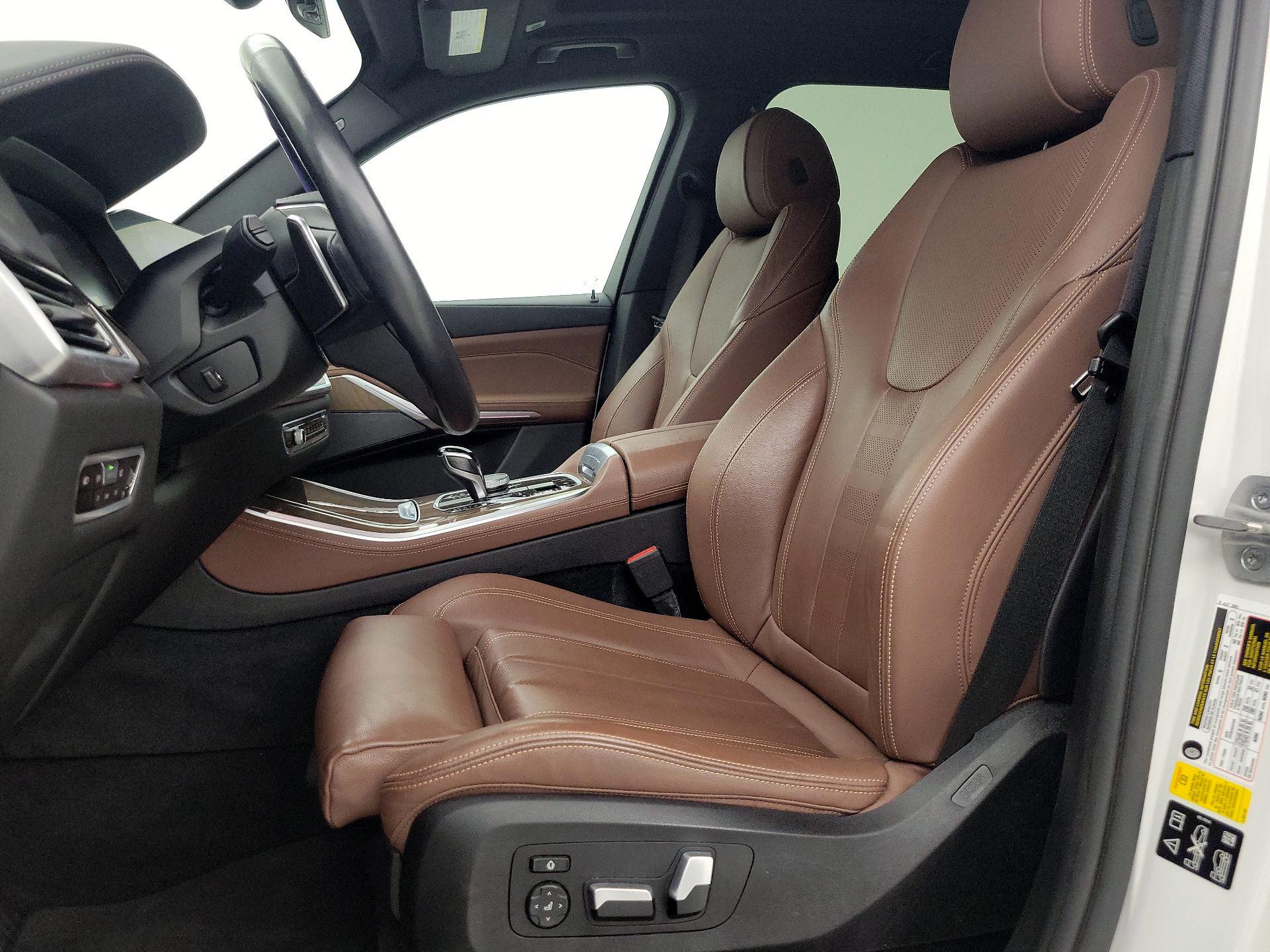 Thumbnail: 2021 BMW X5 - 11