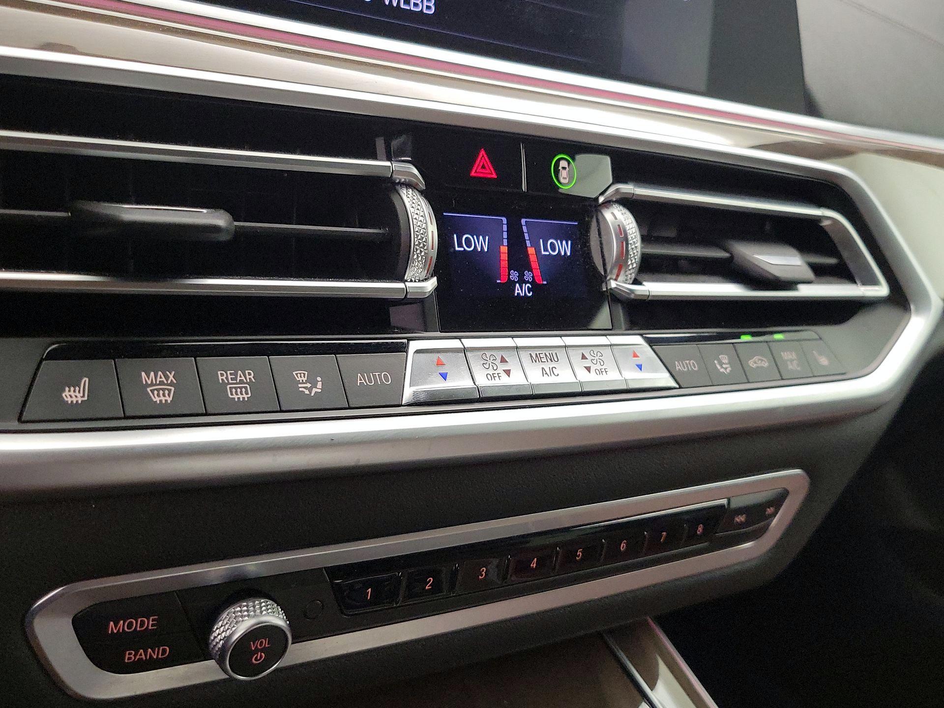 Thumbnail: 2021 BMW X5 - 17